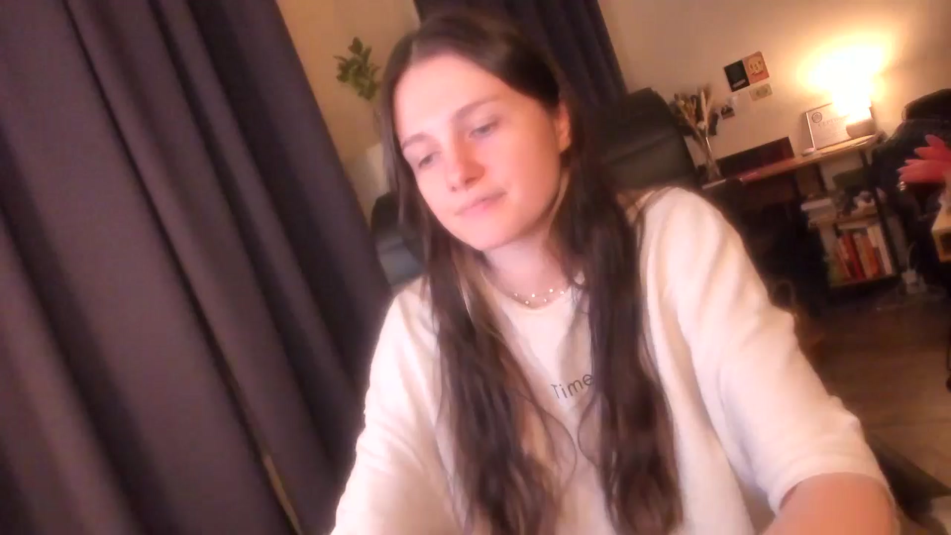 Gallery image thumbnail from Golightly_9's myfreecams stream on, 05/19/2024, 21:17 image 4 of 20