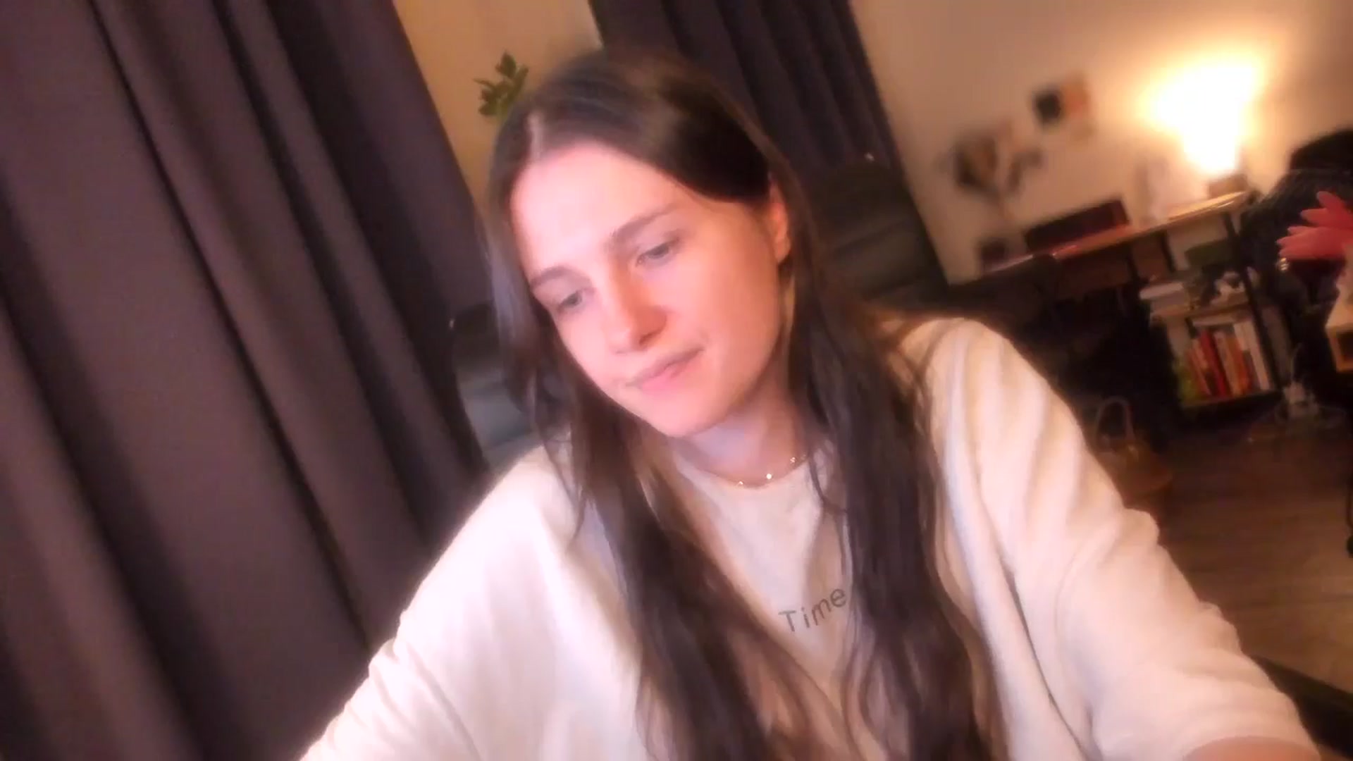 Gallery image thumbnail from Golightly_9's myfreecams stream on, 05/19/2024, 21:17 image 15 of 20