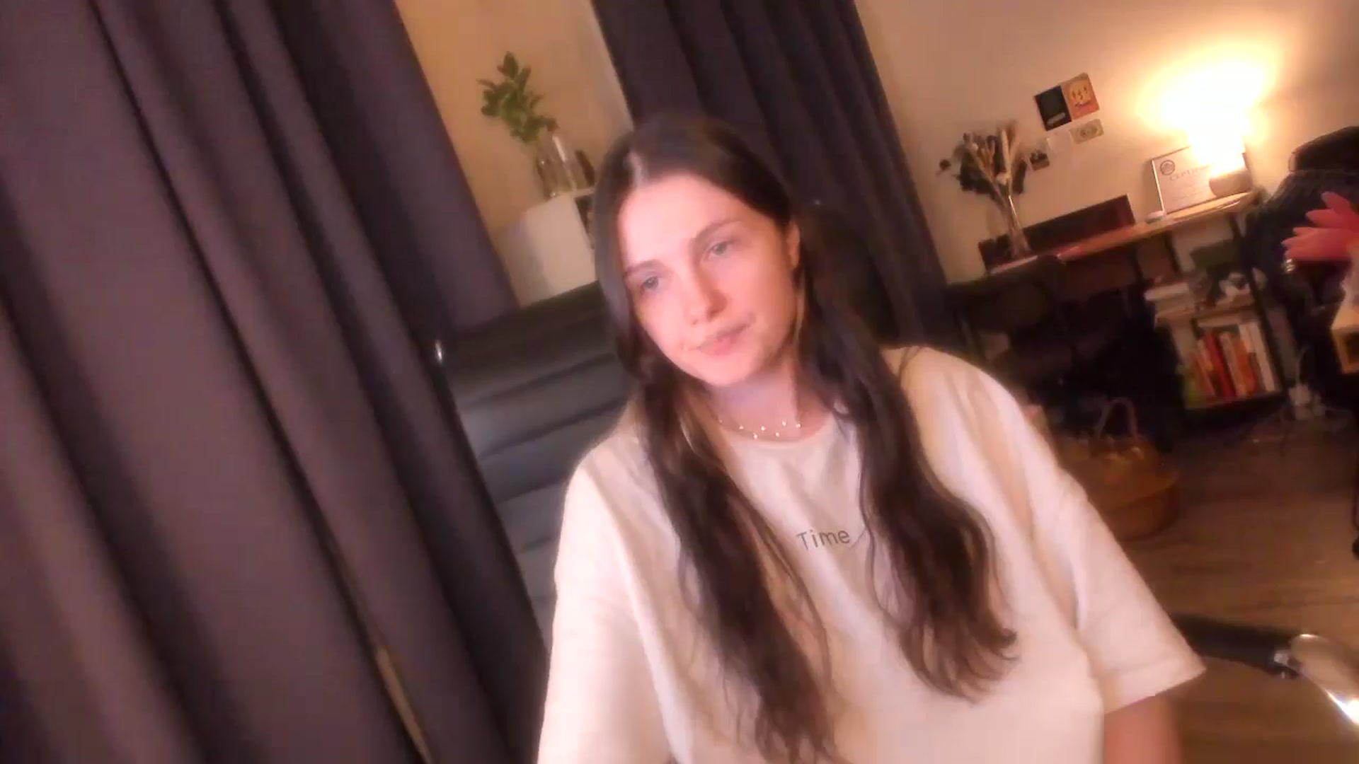 Gallery image thumbnail from Golightly_9's myfreecams stream on, 05/19/2024, 21:17 image 3 of 20