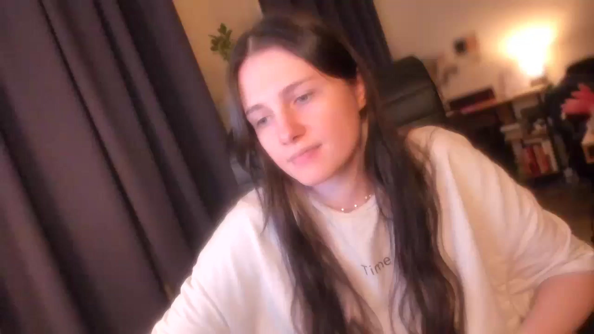 Gallery image thumbnail from Golightly_9's myfreecams stream on, 05/19/2024, 21:17 image 14 of 20