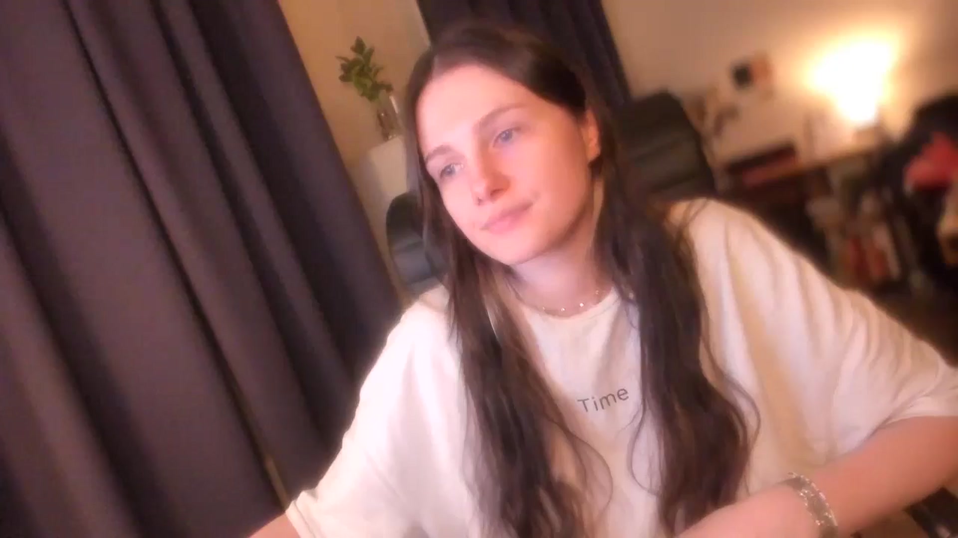 Gallery image thumbnail from Golightly_9's myfreecams stream on, 05/19/2024, 21:17 image 5 of 20