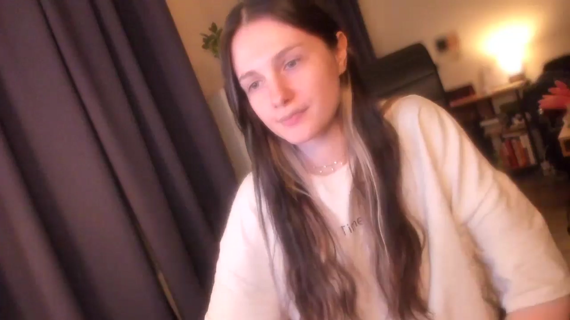 Gallery image thumbnail from Golightly_9's myfreecams stream on, 05/19/2024, 21:17 image 20 of 20