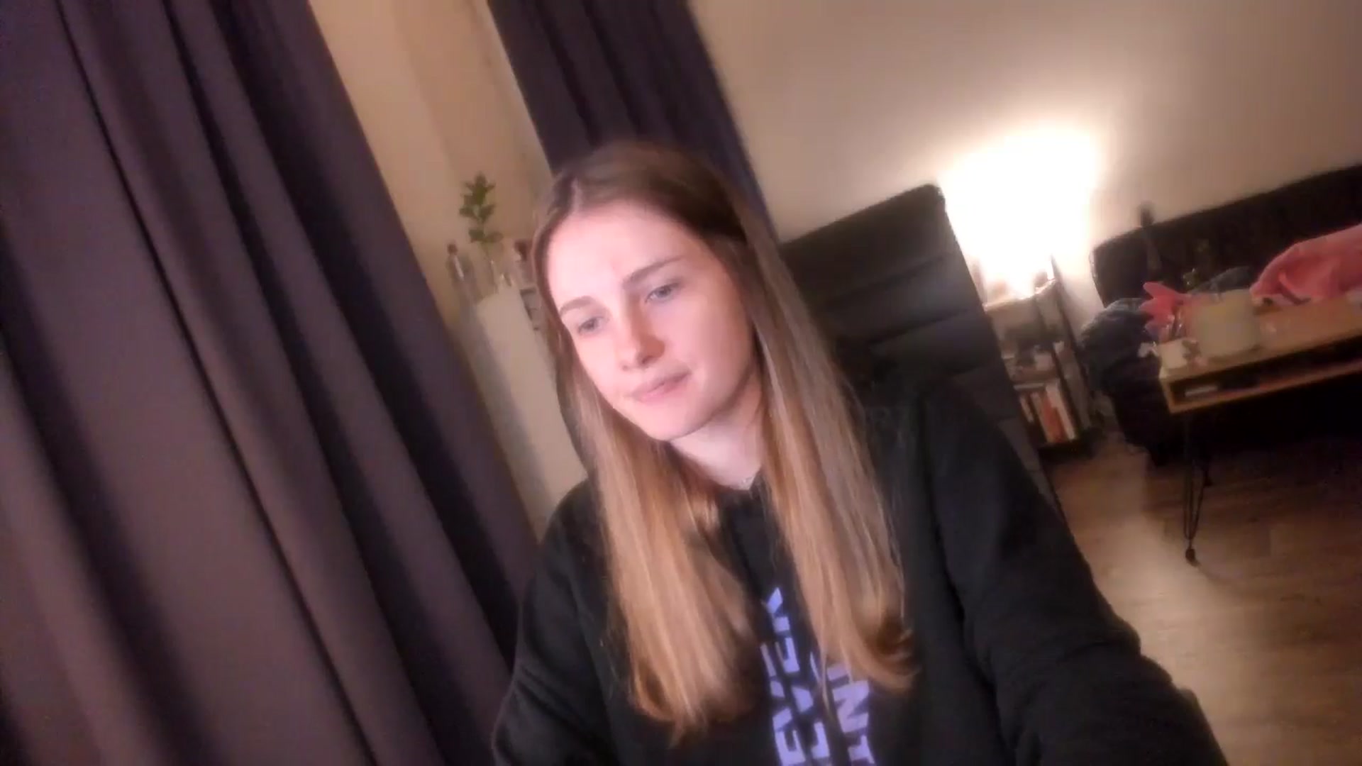 Gallery image thumbnail from Golightly_9's myfreecams stream on, 06/10/2024, 21:12 image 18 of 20