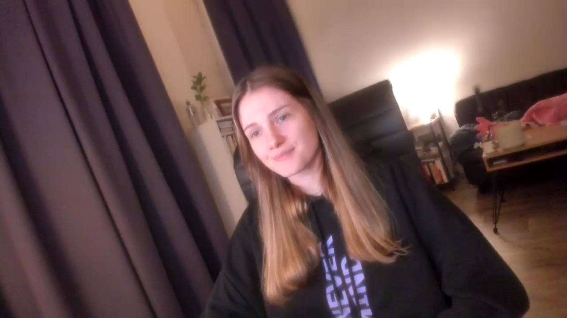 Gallery image thumbnail from Golightly_9's myfreecams stream on, 06/10/2024, 21:12 image 11 of 20