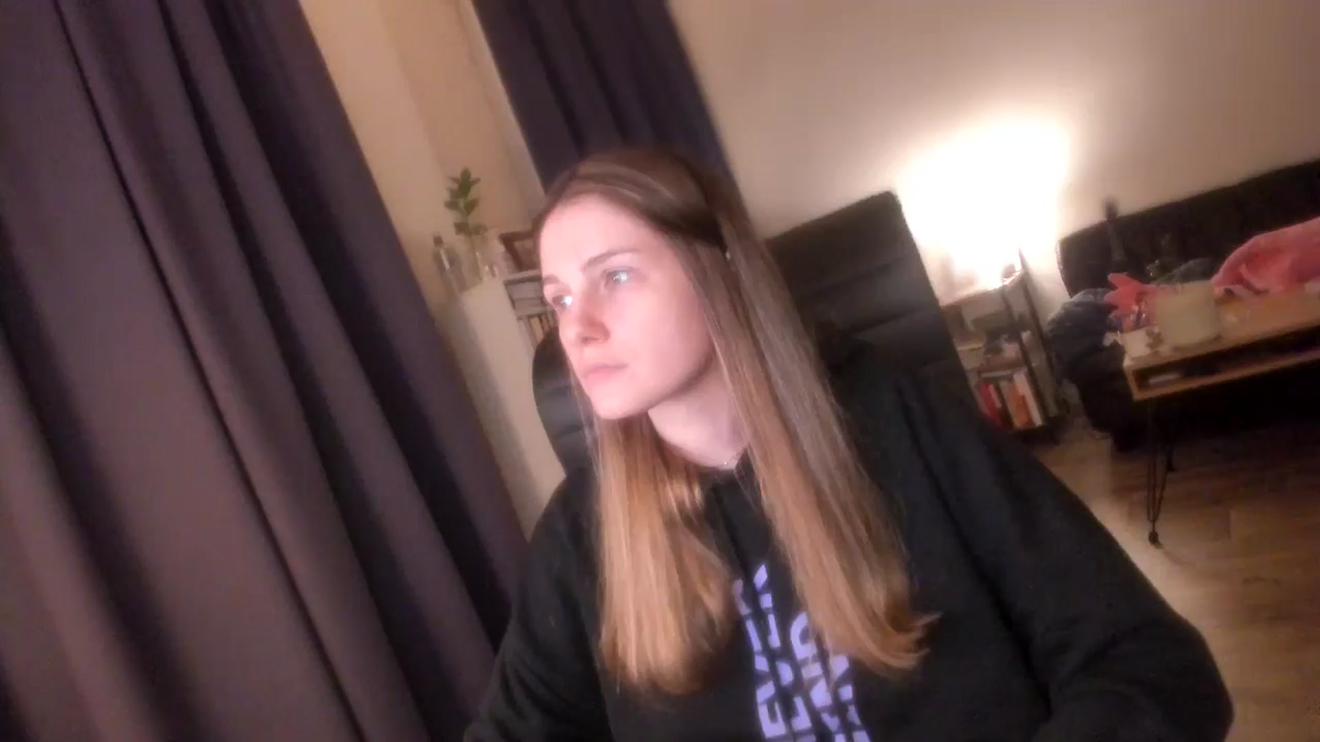 Gallery image thumbnail from Golightly_9's myfreecams stream on, 06/10/2024, 21:12 image 15 of 20