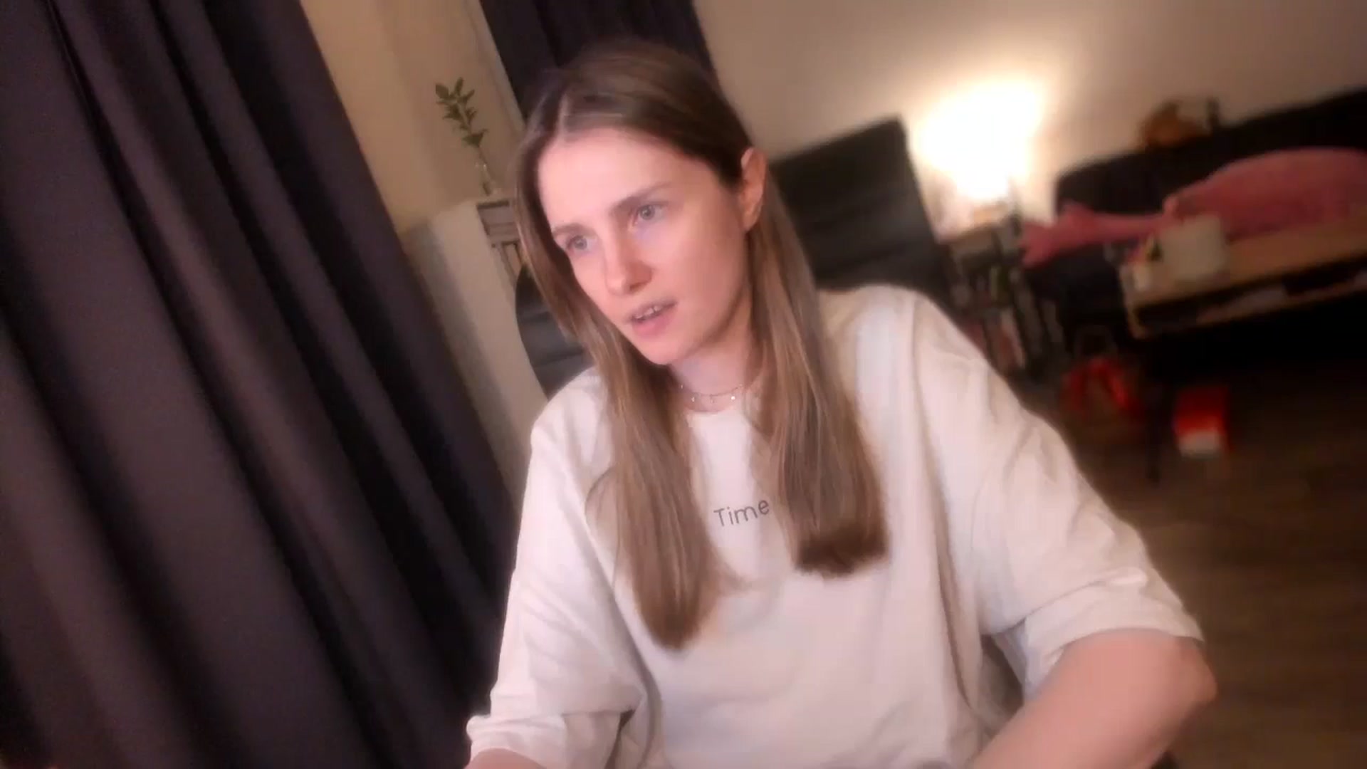 Gallery image thumbnail from Golightly_9's myfreecams stream on, 06/16/2024, 21:41 image 3 of 20