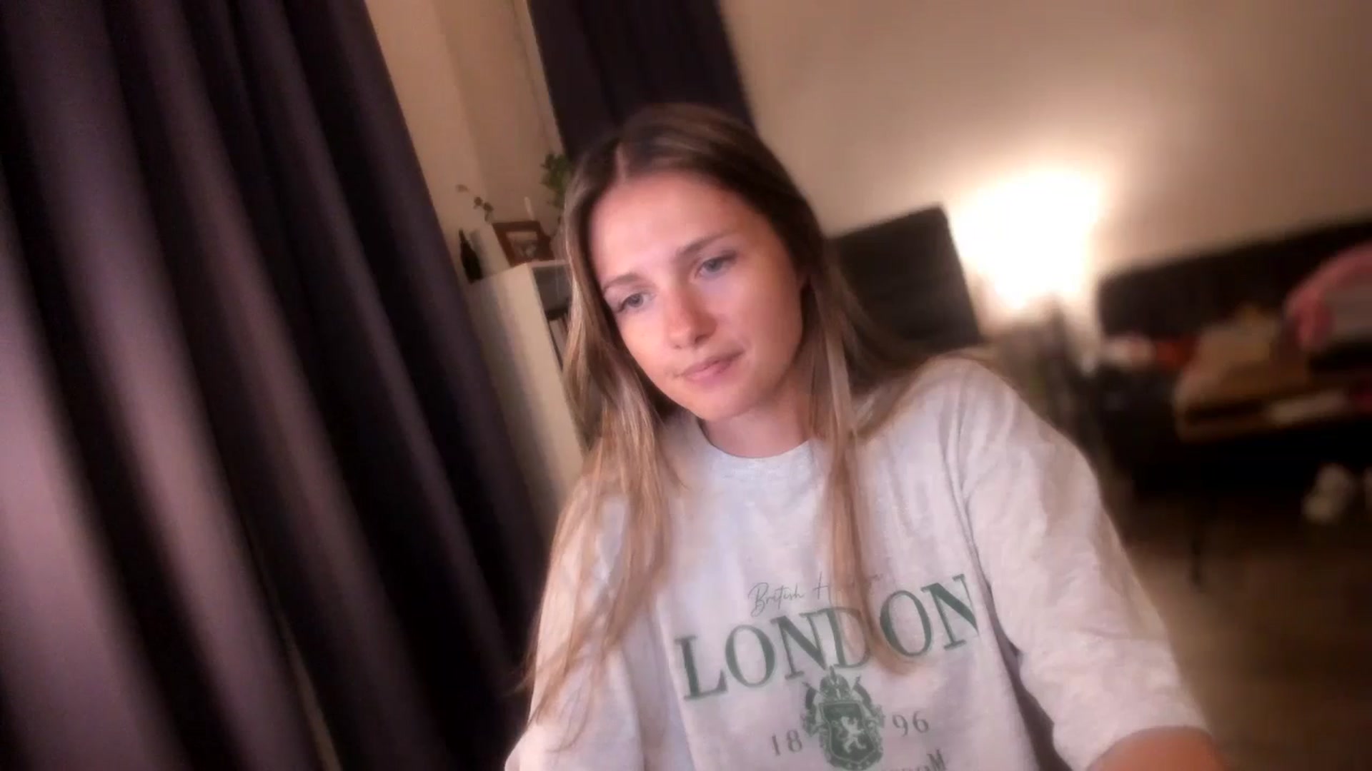 Gallery image thumbnail from Golightly_9's myfreecams stream on, 07/18/2024, 22:21 image 7 of 20