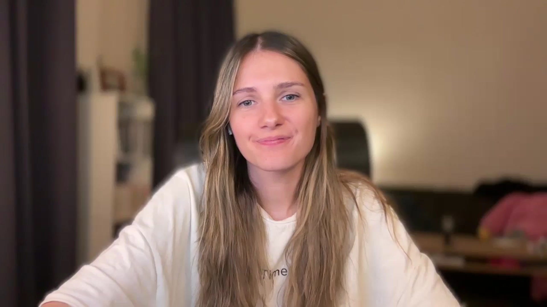 Gallery image thumbnail from Golightly_9's myfreecams stream on, 08/27/2024, 21:57 image 19 of 20