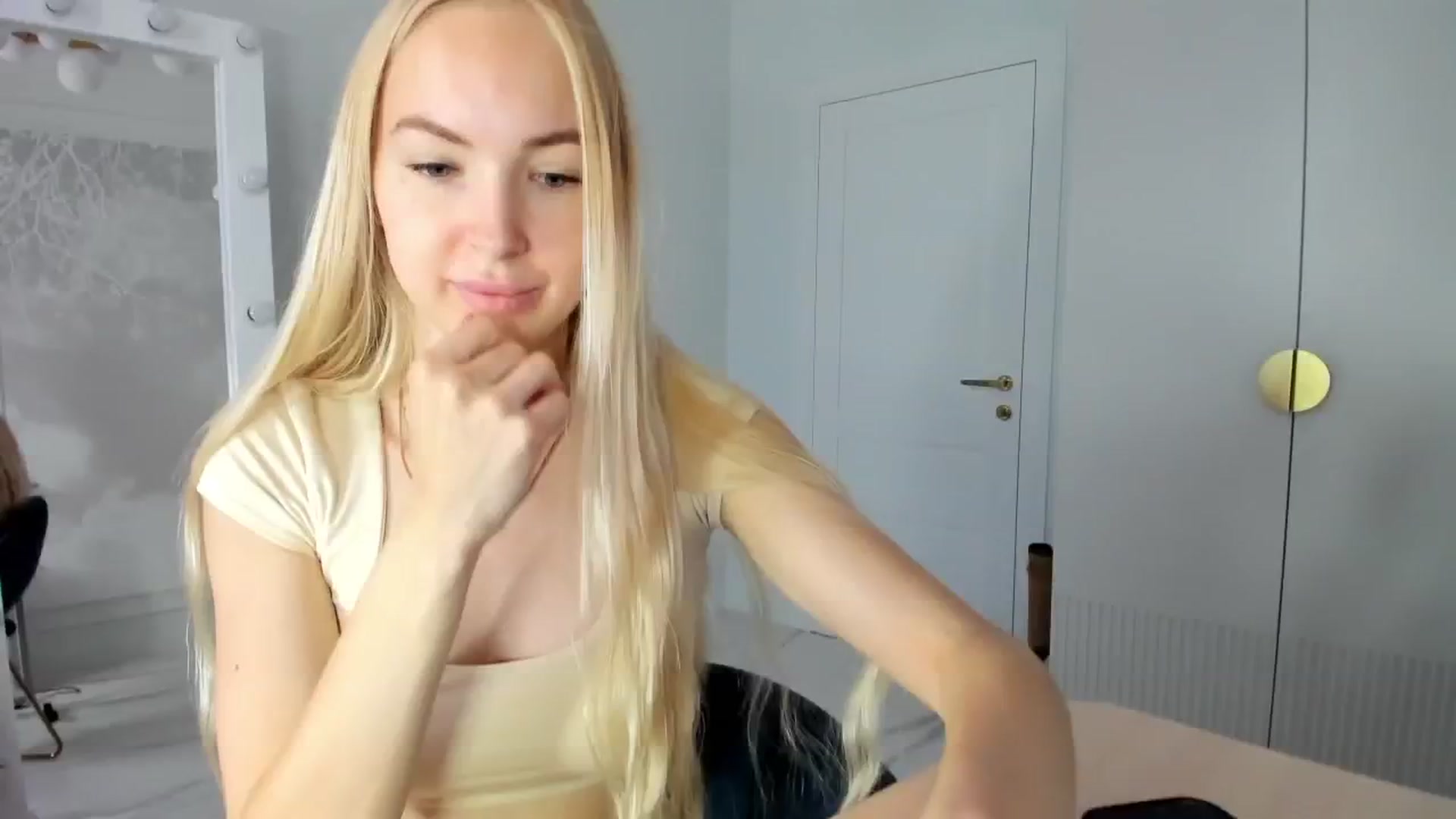 Gallery image thumbnail from GoodBarbie's myfreecams stream on, 05/03/2024, 05:33 image 9 of 20