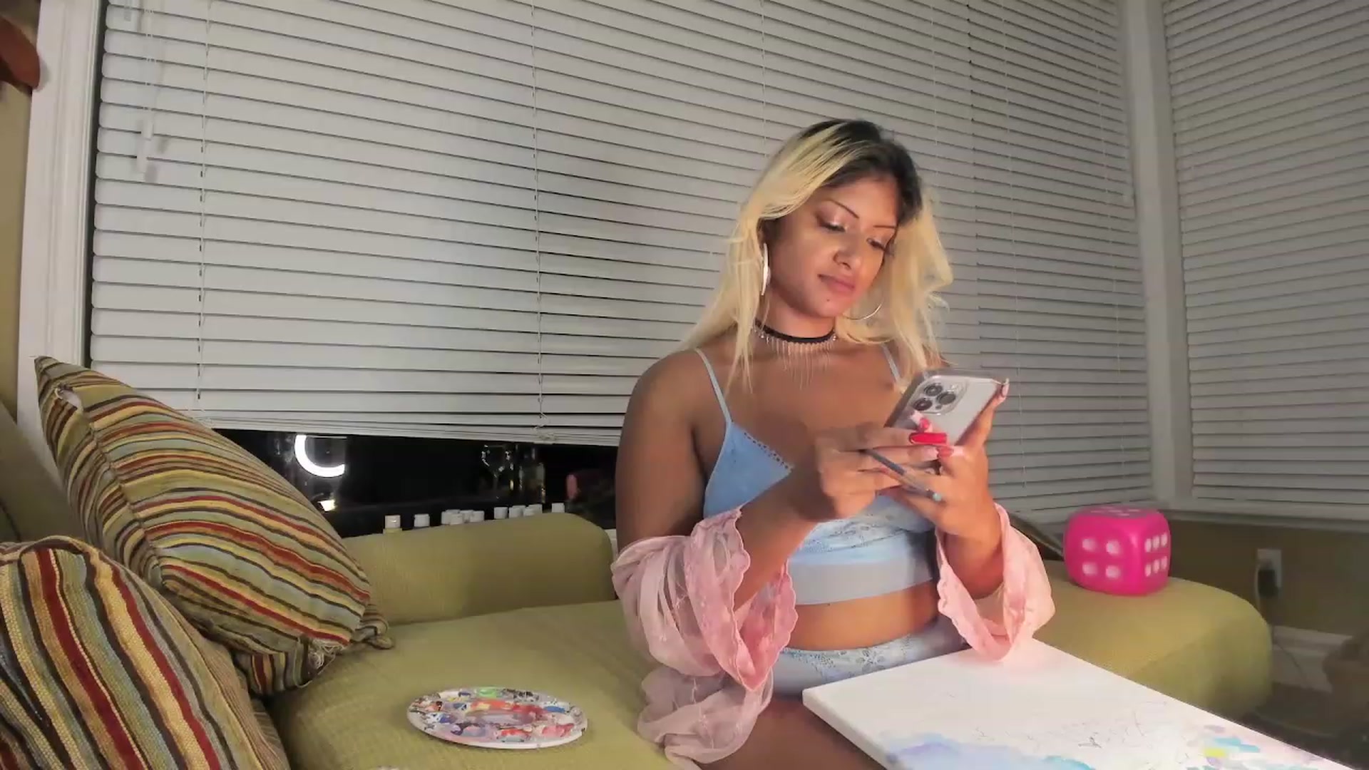 Gallery image thumbnail from GoodGirlGiaa's myfreecams stream on, 11/27/2022, 01:59 image 10 of 20