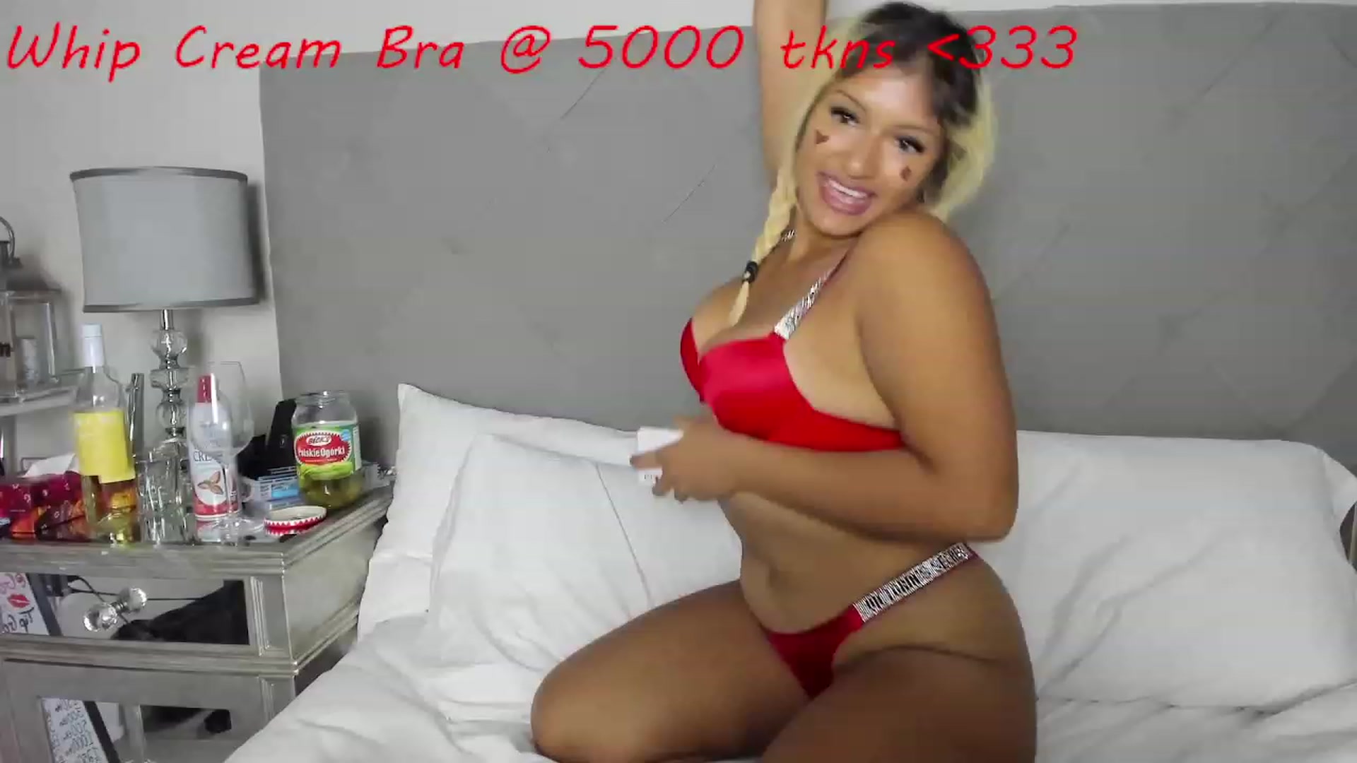 Gallery image thumbnail from GoodGirlGiaa's myfreecams stream on, 12/01/2022, 03:21 image 19 of 20