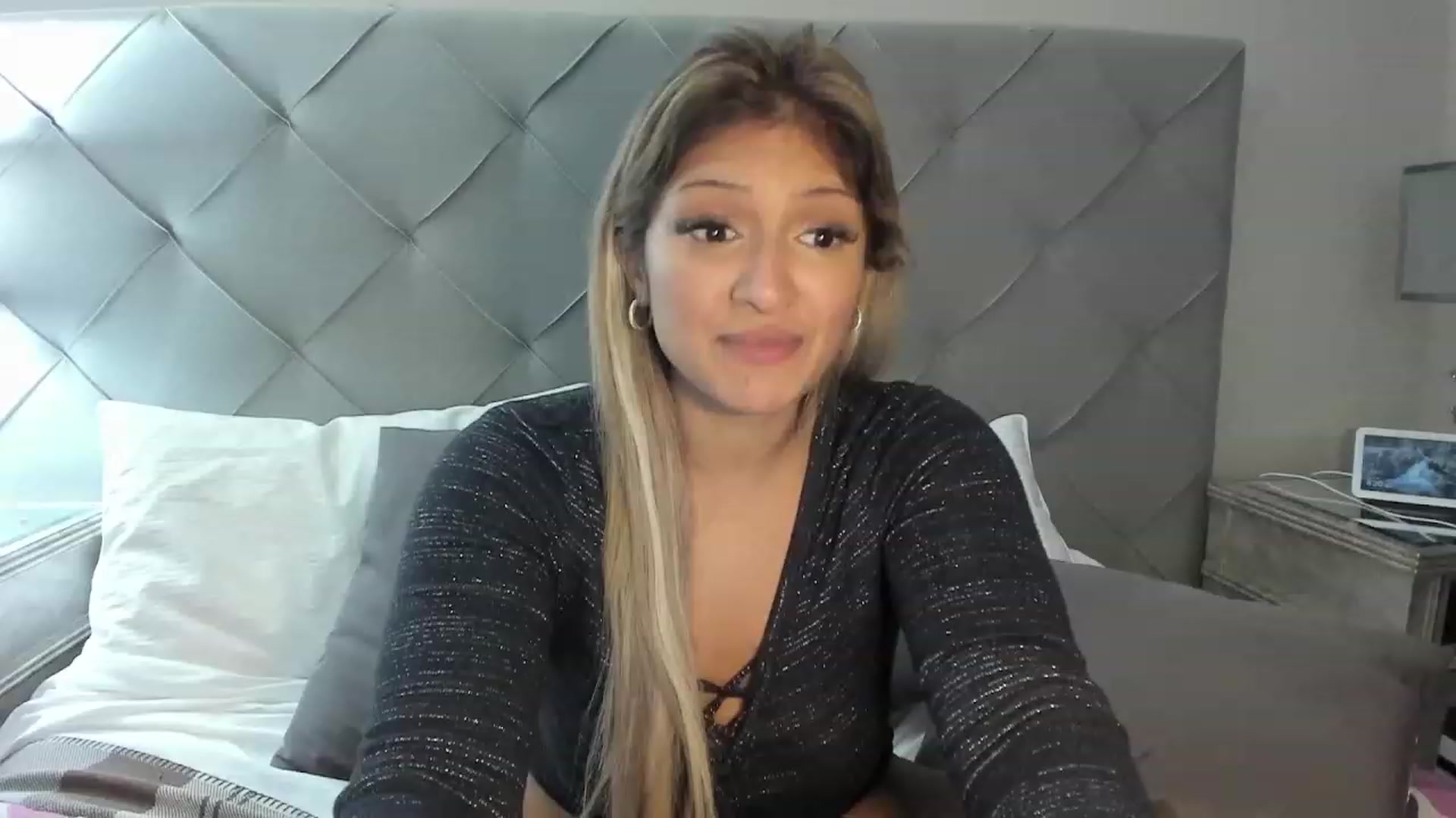 Gallery image thumbnail from GoodGirlGiaa's myfreecams stream on, 01/22/2023, 02:00 image 7 of 20