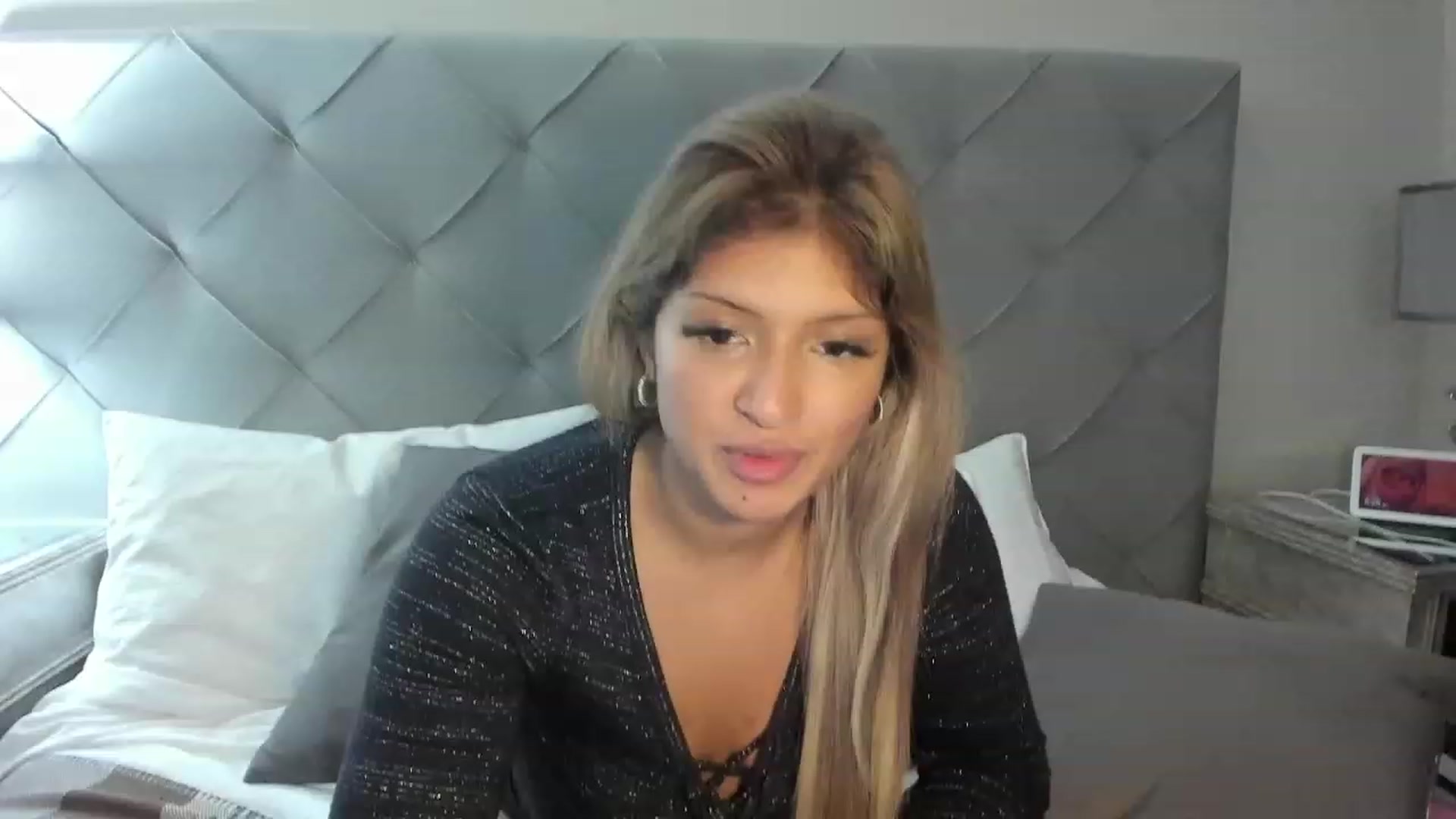 Gallery image thumbnail from GoodGirlGiaa's myfreecams stream on, 01/22/2023, 02:00 image 10 of 20