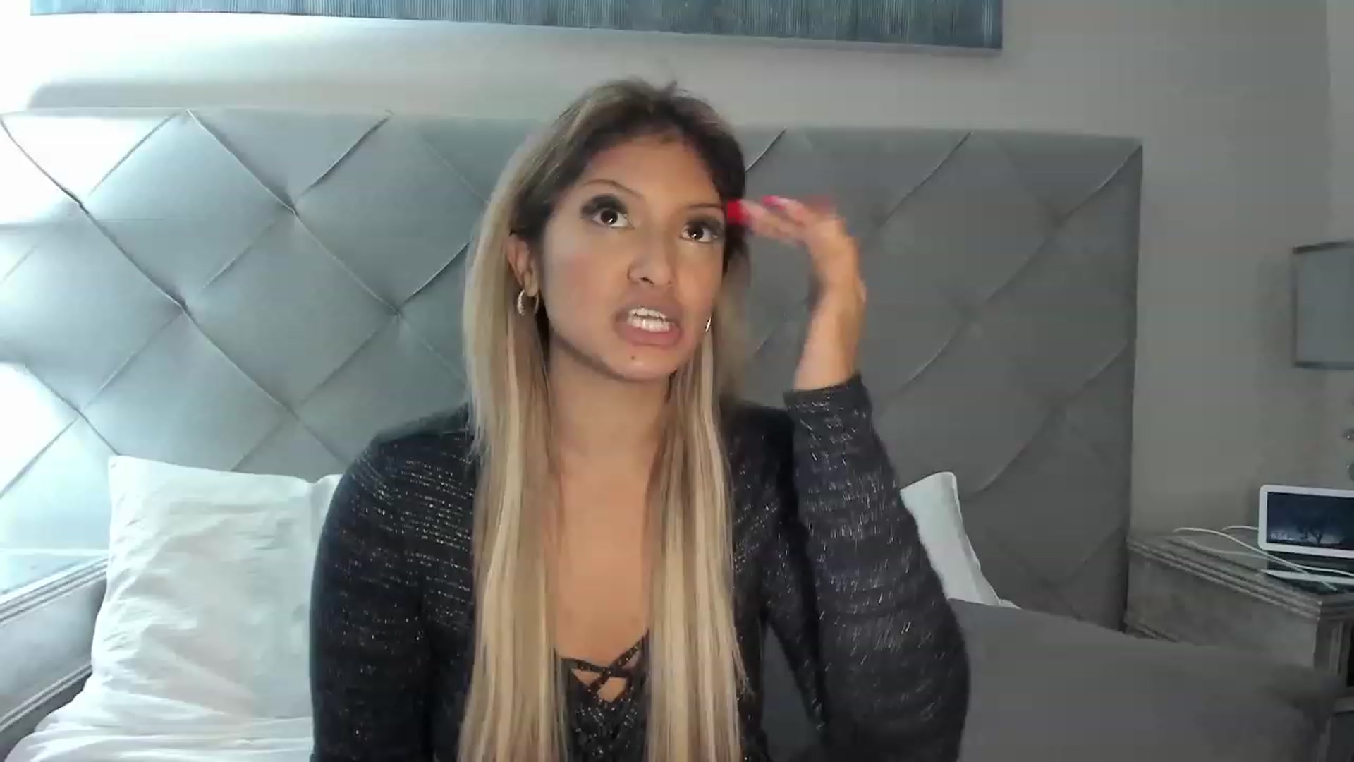 Gallery image thumbnail from GoodGirlGiaa's myfreecams stream on, 01/22/2023, 02:00 image 1 of 20
