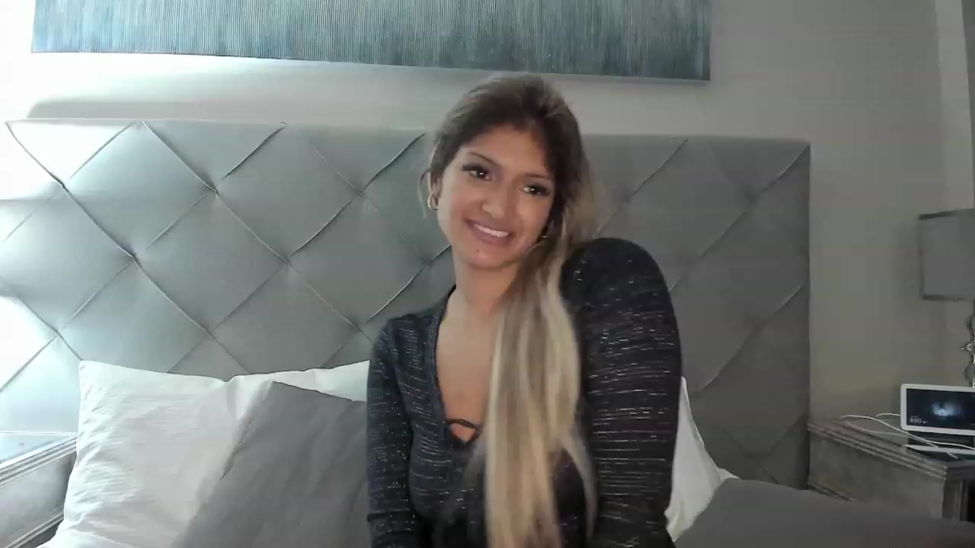 Gallery image thumbnail from GoodGirlGiaa's myfreecams stream on, 01/22/2023, 02:00 image 18 of 20