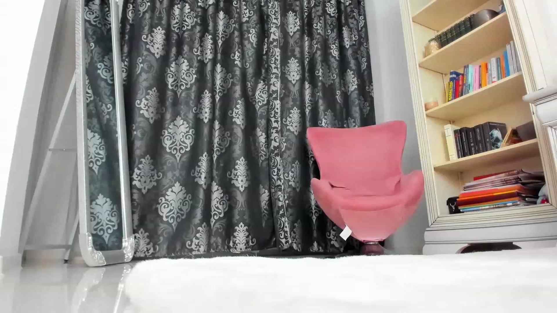 Gallery image thumbnail from GoodGirl_E's myfreecams stream on, 04/01/2023, 20:24 image 2 of 20