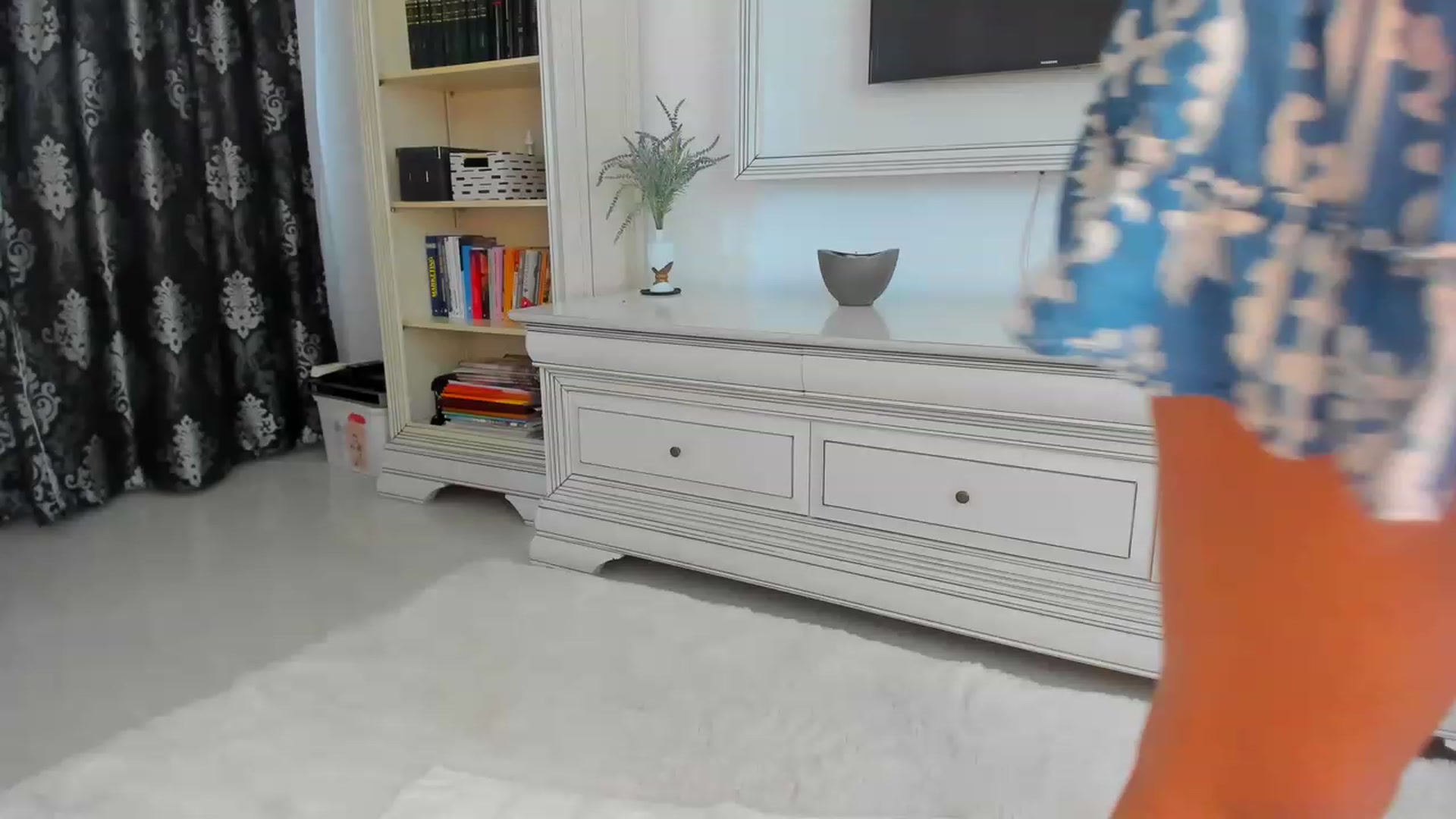 Gallery image thumbnail from GoodGirl_E's myfreecams stream on, 05/05/2023, 15:30 image 6 of 20
