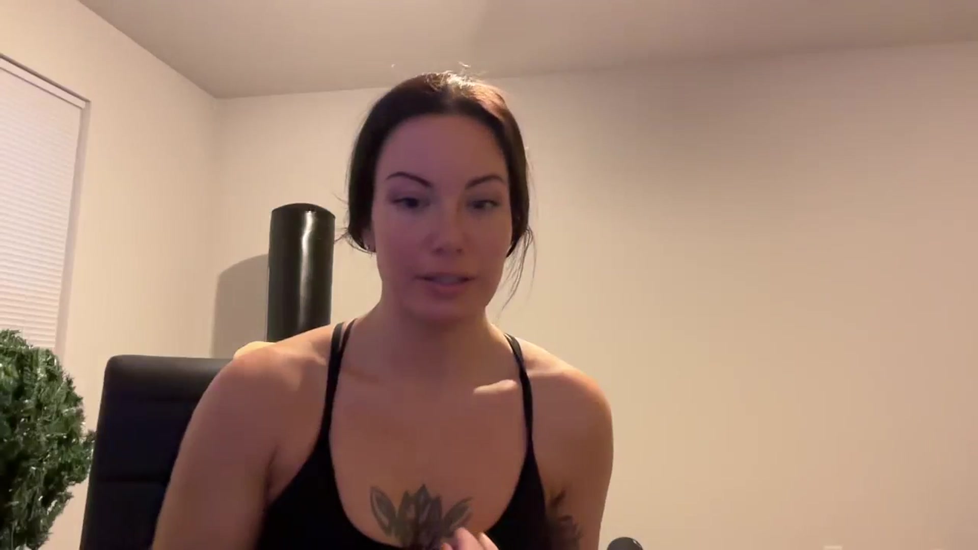 Gallery image thumbnail from GoodOlSeq's myfreecams stream on, 11/18/2024, 22:34 image 18 of 20