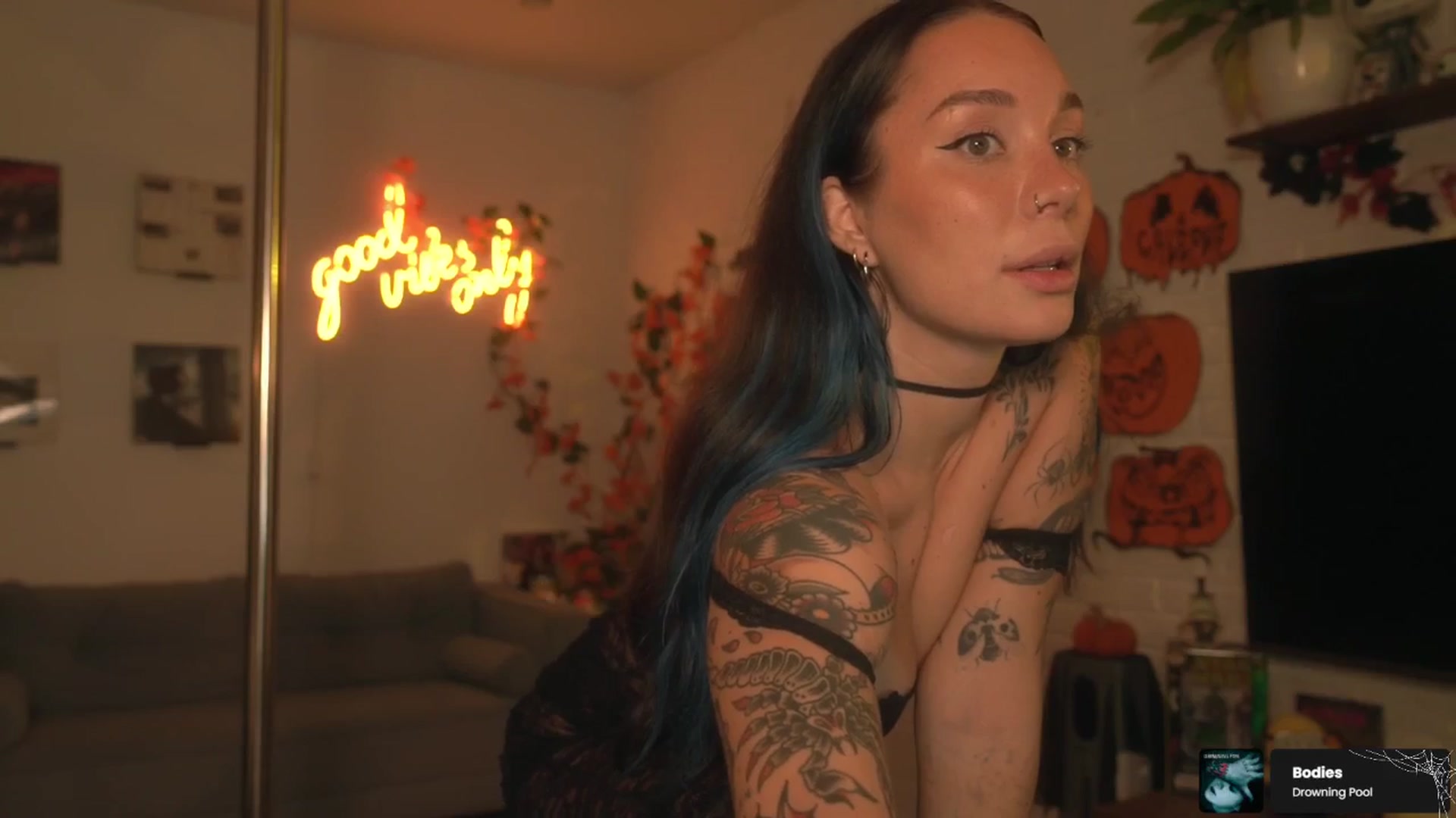 Gallery image thumbnail from GoodVibes's myfreecams stream on, 10/18/2025, 24:01 image 10 of 20