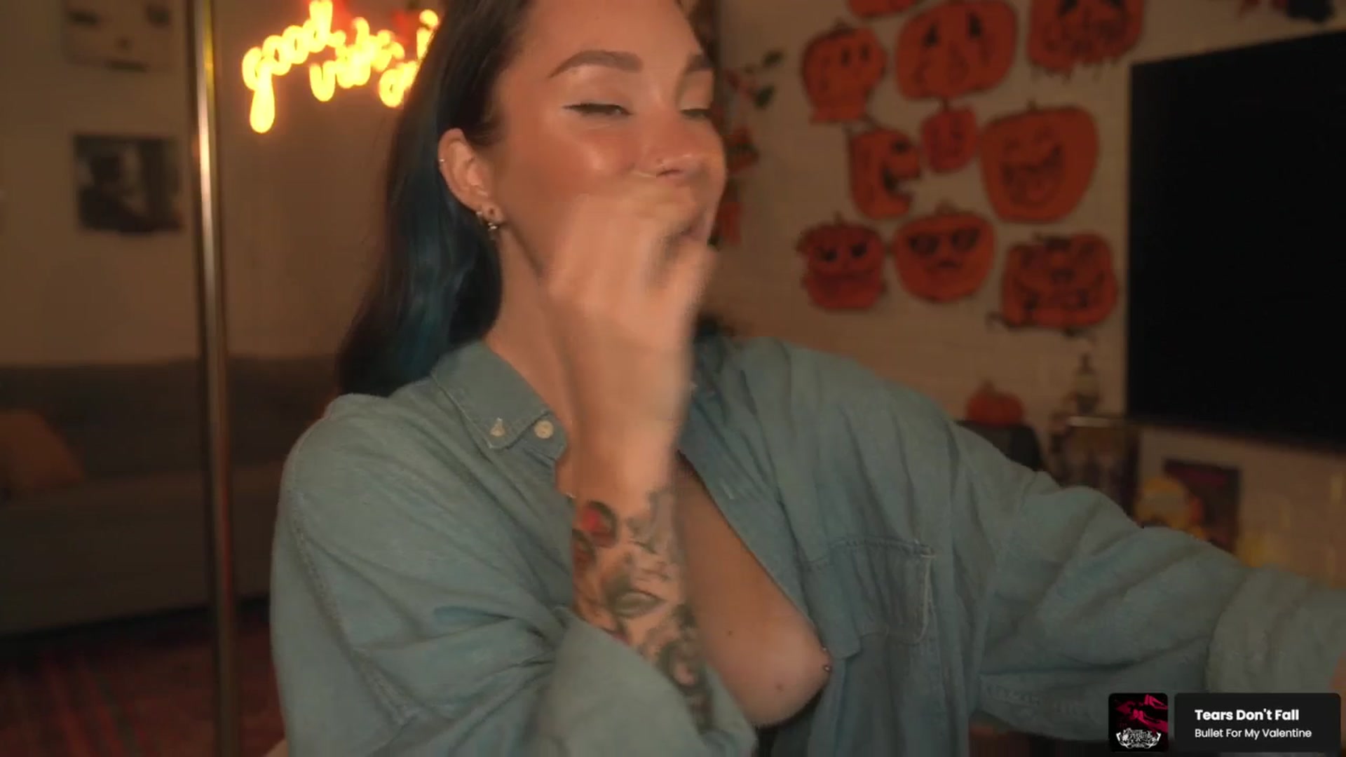 Gallery image thumbnail from GoodVibes's myfreecams stream on, 10/25/2025, 23:57 image 8 of 20