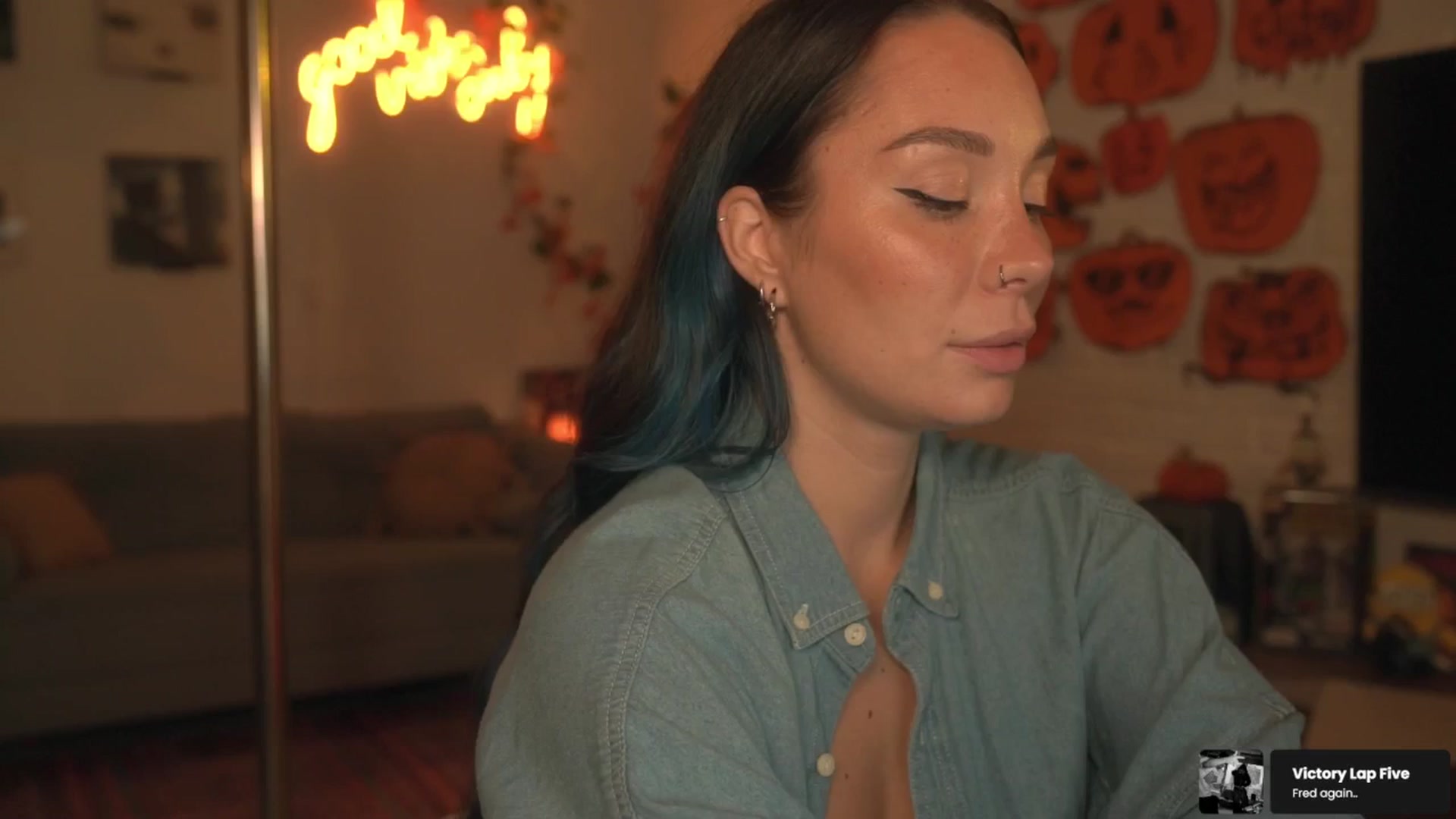 Gallery image thumbnail from GoodVibes's myfreecams stream on, 10/25/2025, 23:57 image 18 of 20