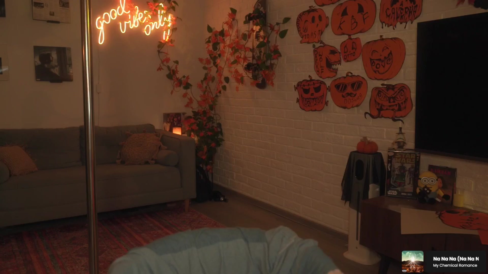 Gallery image thumbnail from GoodVibes's myfreecams stream on, 10/26/2025, 02:12 image 6 of 20