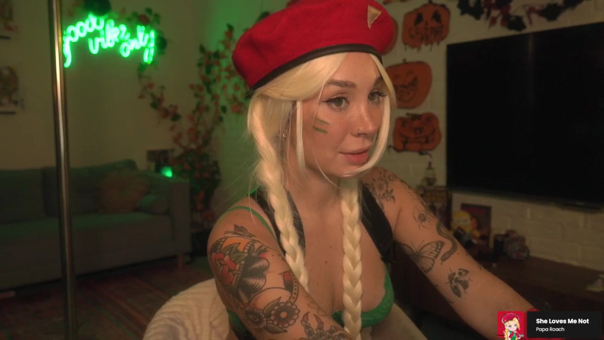 Gallery image thumbnail from GoodVibes's myfreecams stream on, 10/30/2025, 02:20 image 10 of 20