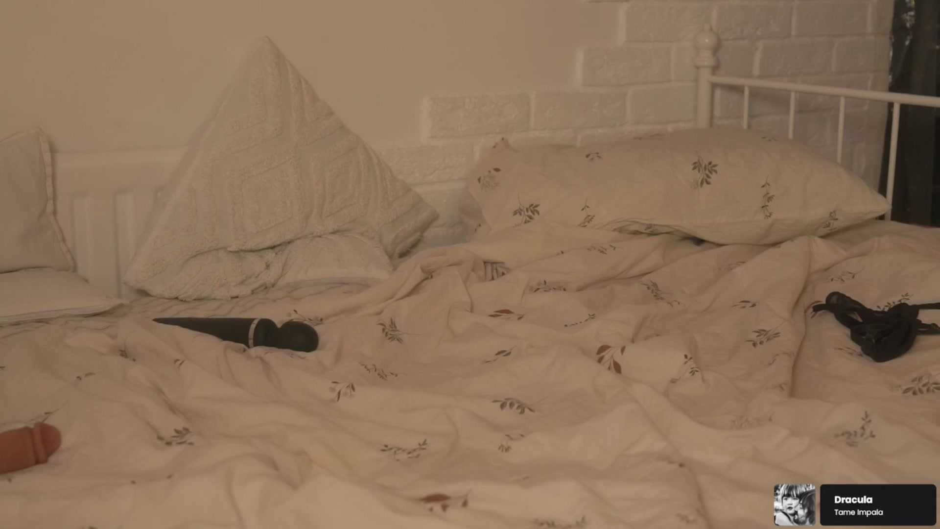 Gallery image thumbnail from GoodVibes's myfreecams stream on, 12/03/2025, 24:01 image 5 of 20