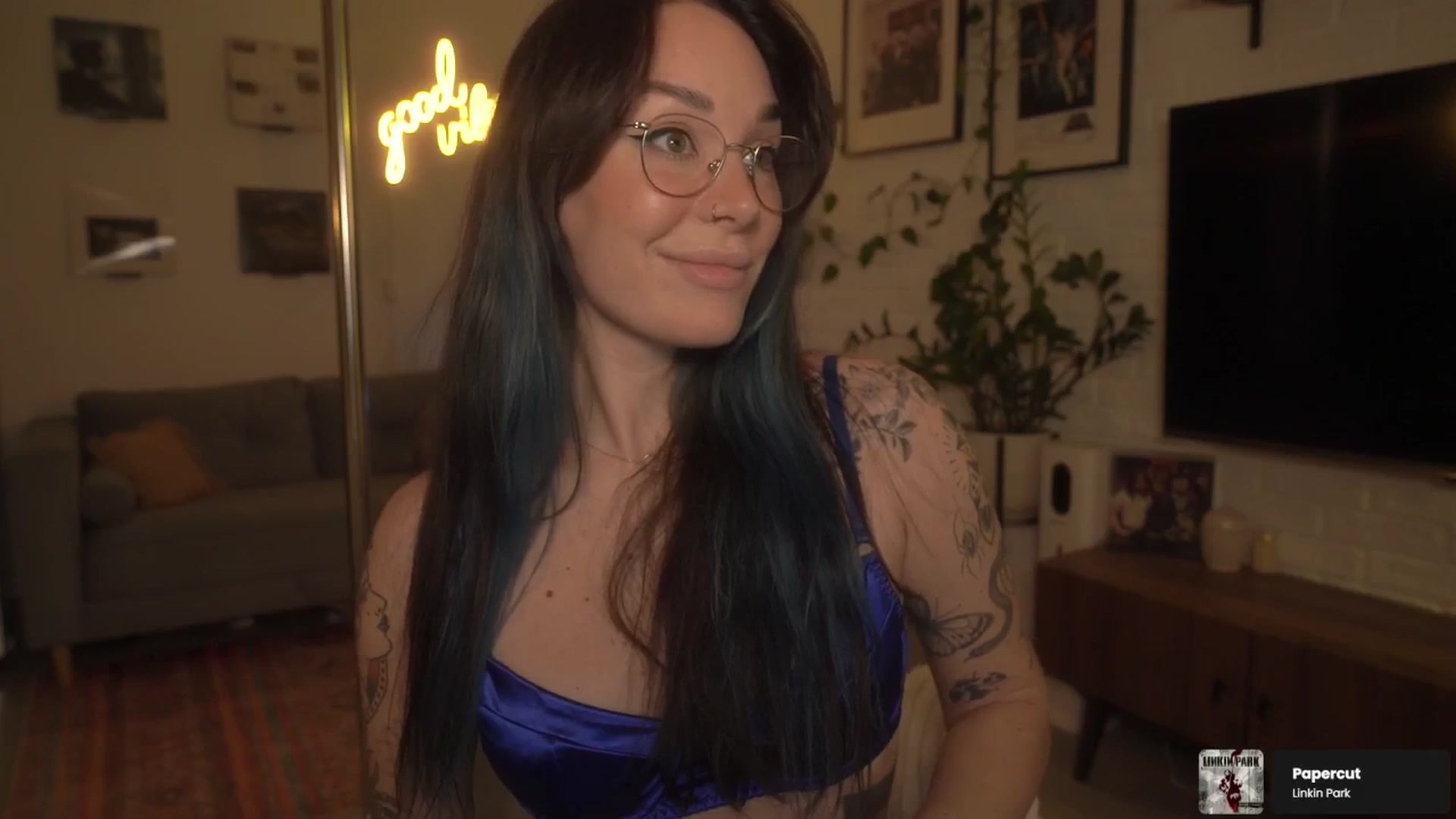 Gallery image thumbnail from GoodVibes's myfreecams stream on, 01/15/2026, 23:35 image 5 of 20