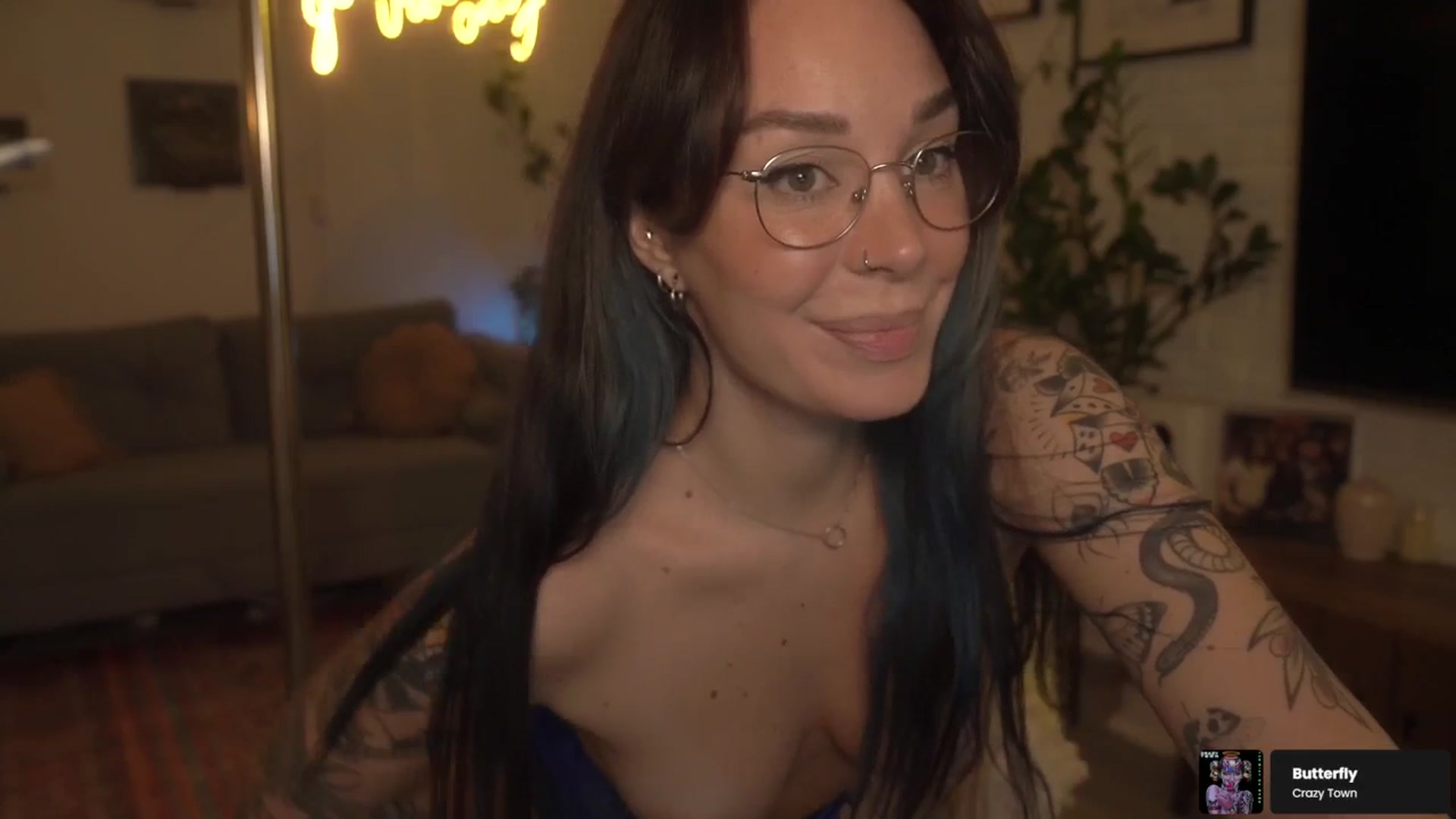 Gallery image thumbnail from GoodVibes's myfreecams stream on, 01/16/2026, 24:29 image 2 of 20