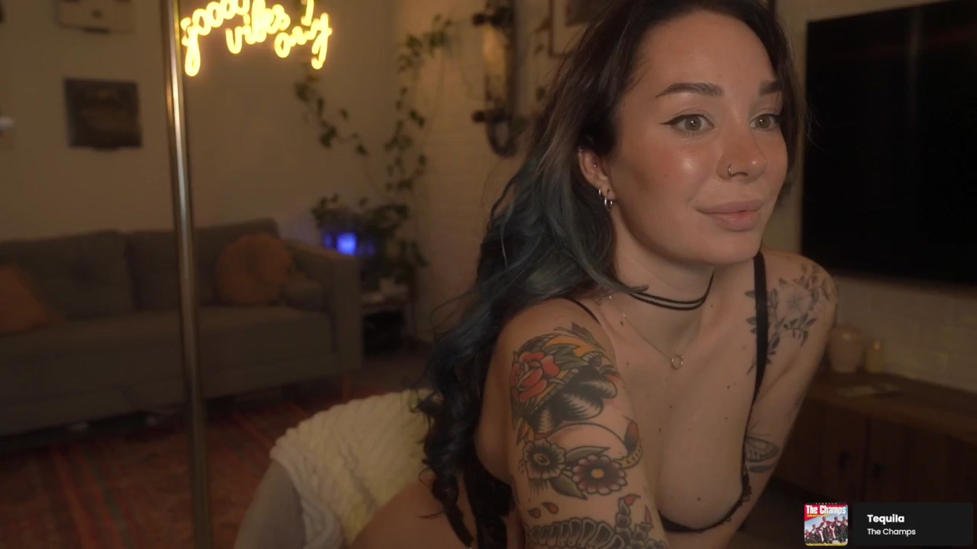 Gallery image thumbnail from GoodVibes's myfreecams stream on, 01/16/2026, 23:39 image 19 of 20