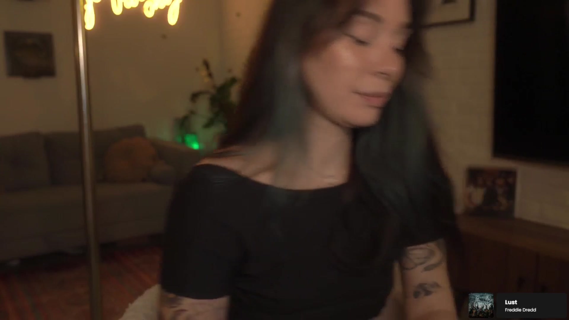 Gallery image thumbnail from GoodVibes's myfreecams stream on, 01/21/2026, 02:07 image 19 of 20