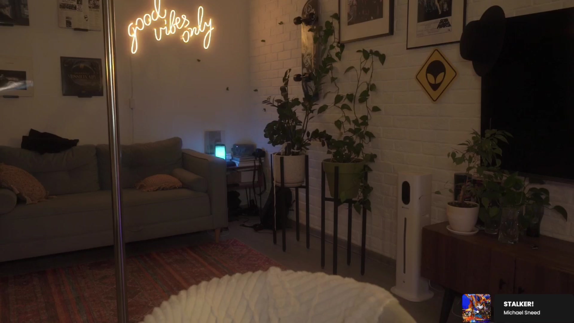 Gallery image thumbnail from GoodVibes's myfreecams stream on, 04/06/2026, 24:34 image 16 of 20
