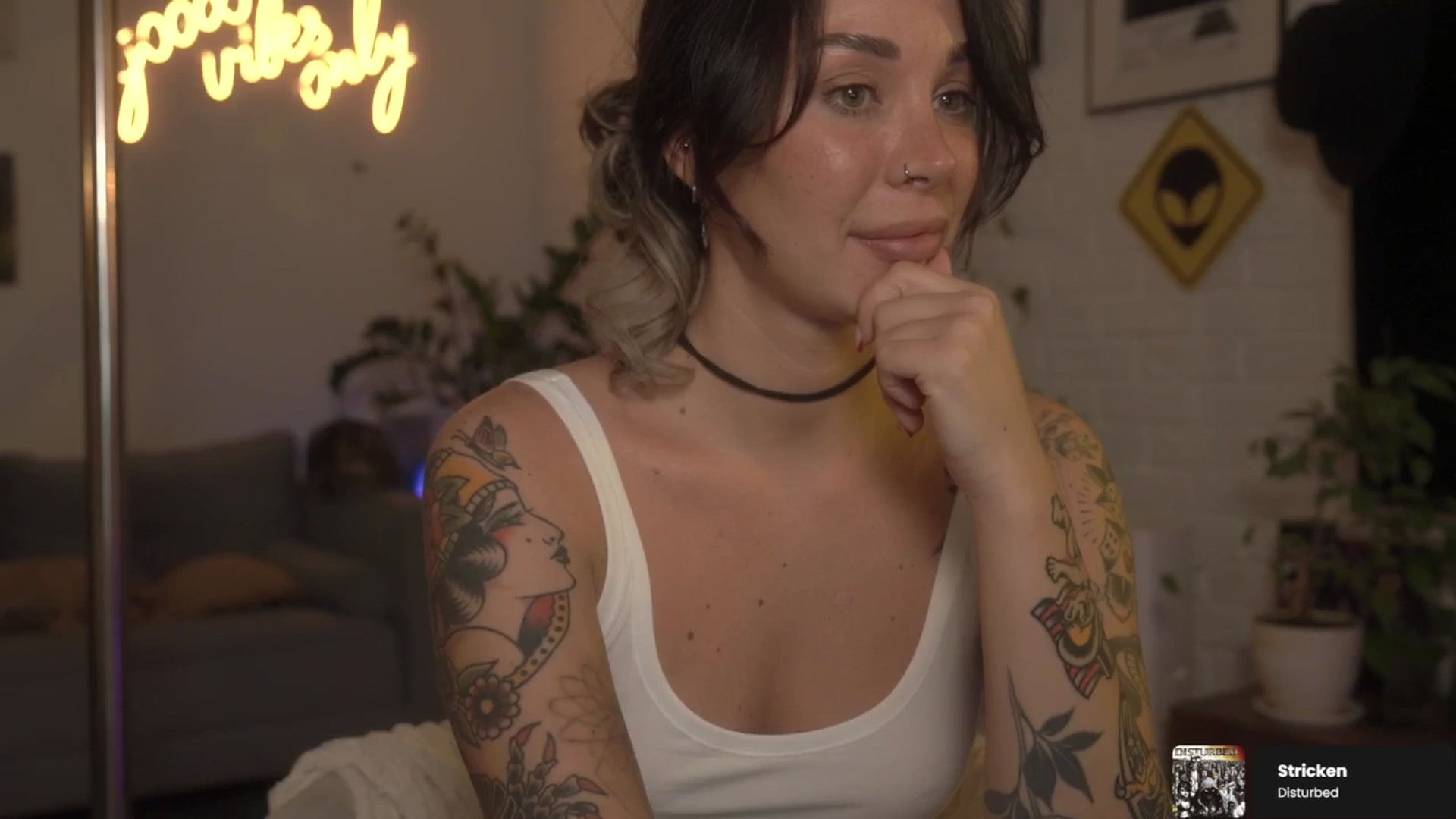Gallery image thumbnail from GoodVibes's myfreecams stream on, 04/18/2026, 02:13 image 14 of 20