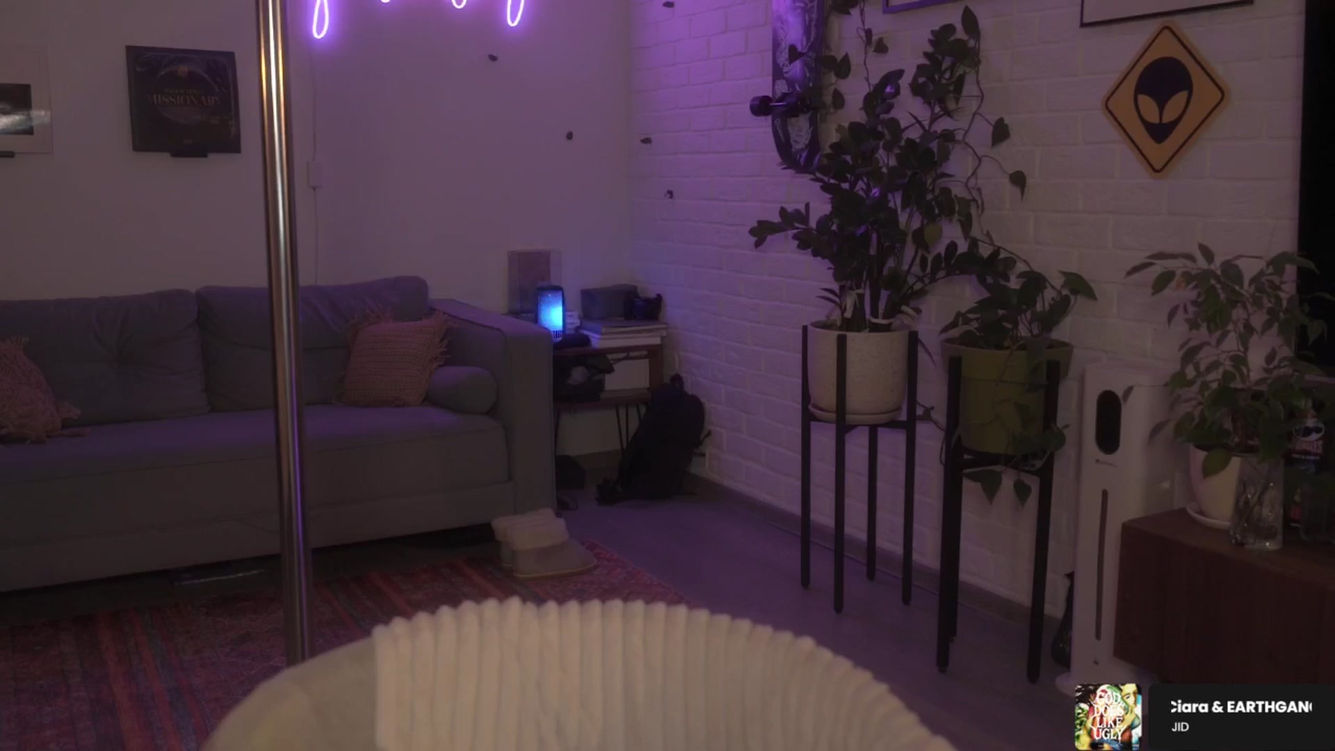 Gallery image thumbnail from GoodVibes's myfreecams stream on, 04/26/2026, 01:56 image 9 of 20