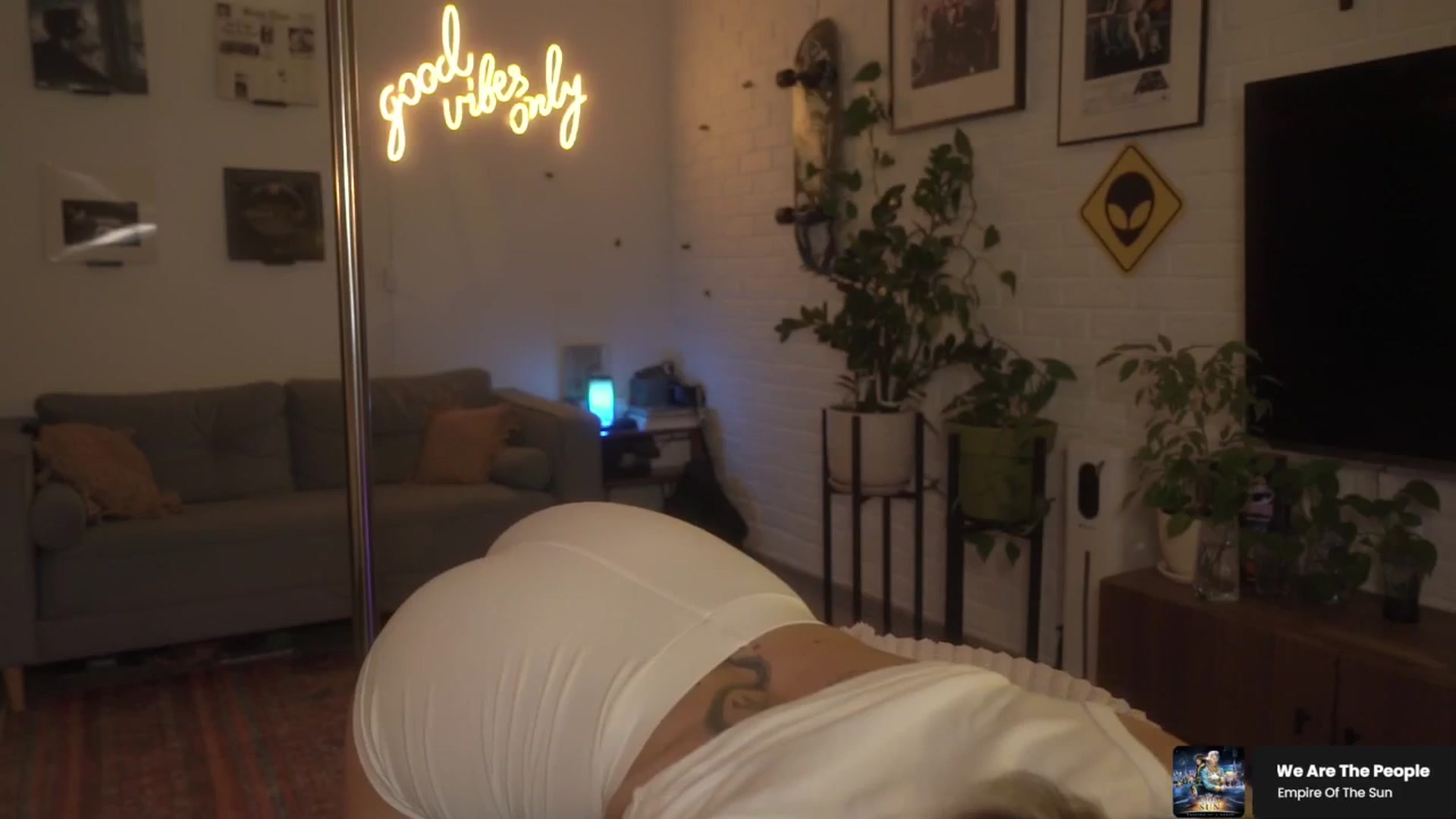 Gallery image thumbnail from GoodVibes's myfreecams stream on, 04/28/2026, 23:48 image 12 of 20