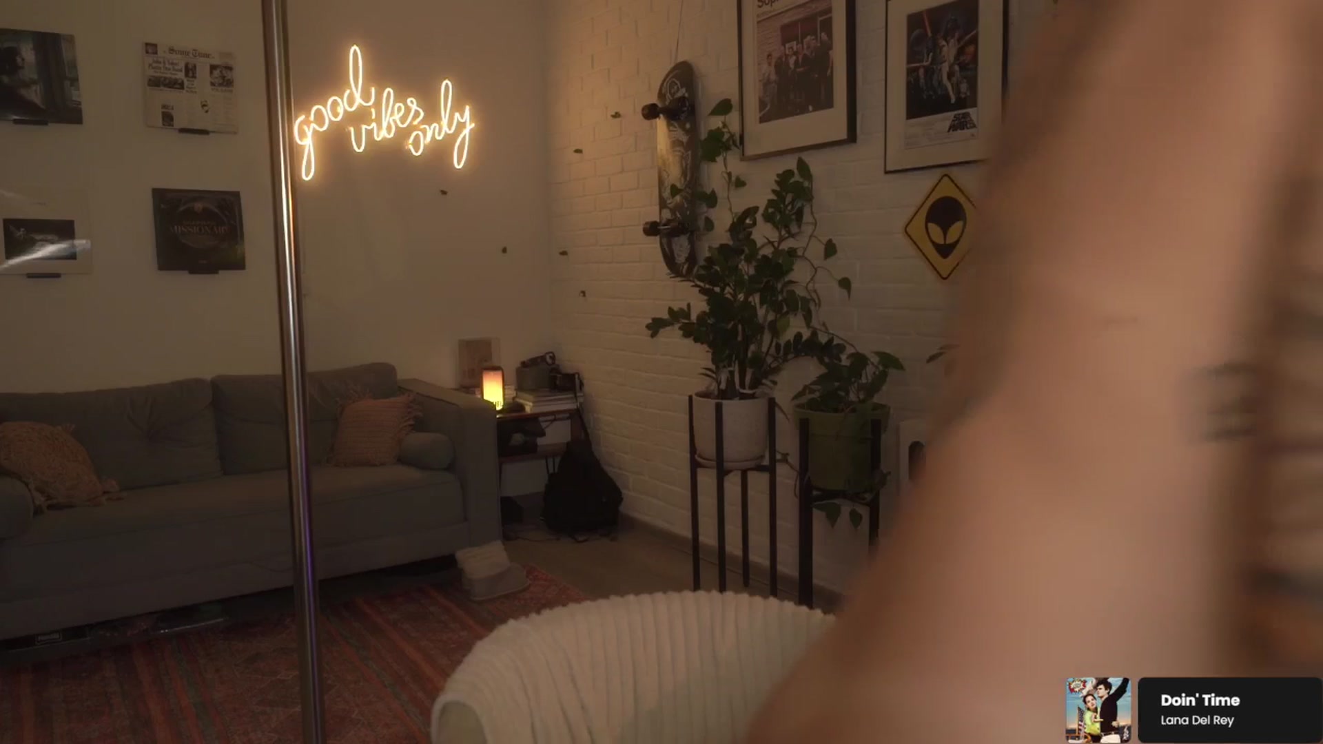 Gallery image thumbnail from GoodVibes's myfreecams stream on, 04/29/2026, 01:47 image 15 of 20