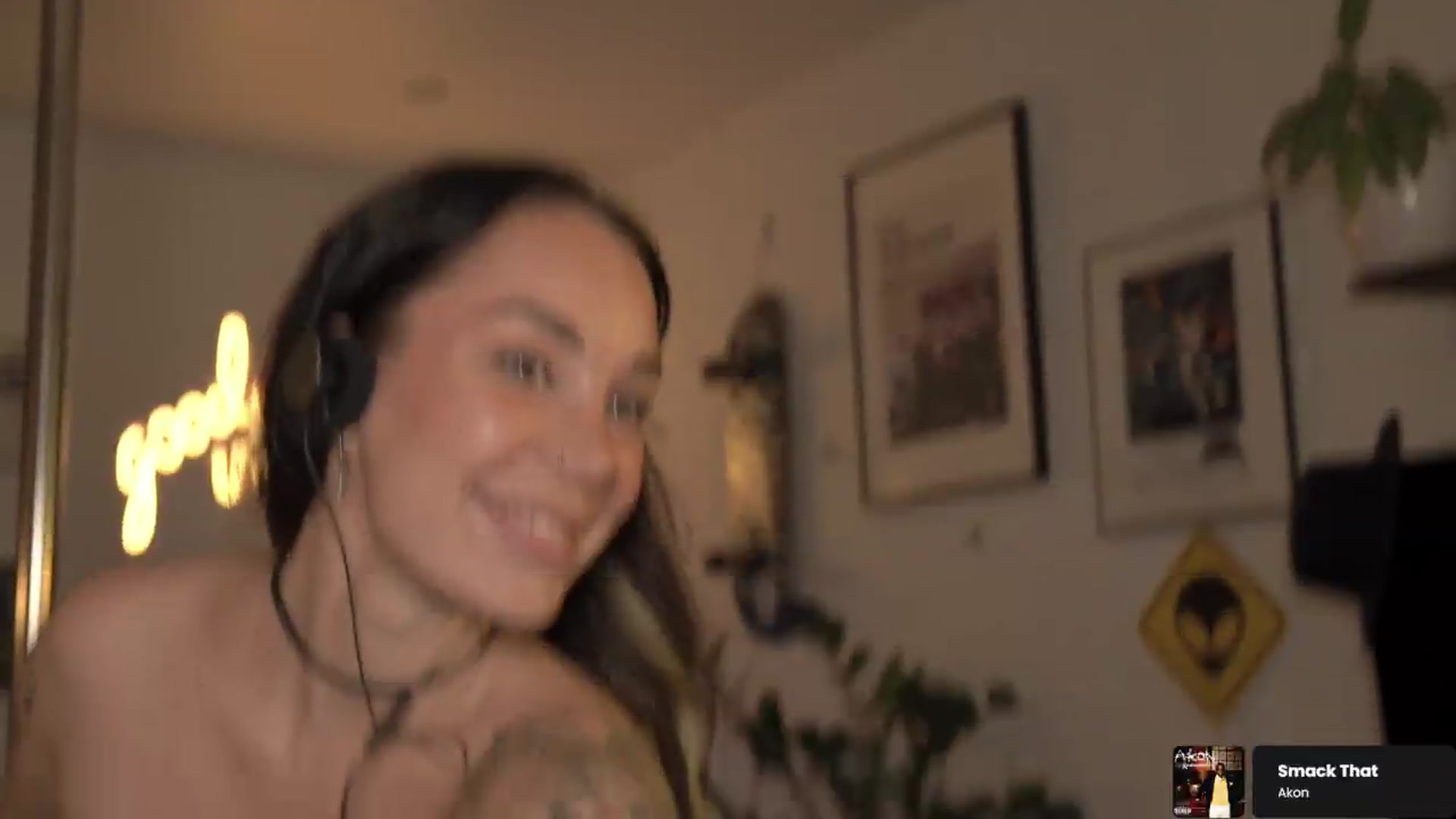 Gallery image thumbnail from GoodVibes's myfreecams stream on, 05/07/2026, 03:12 image 5 of 20