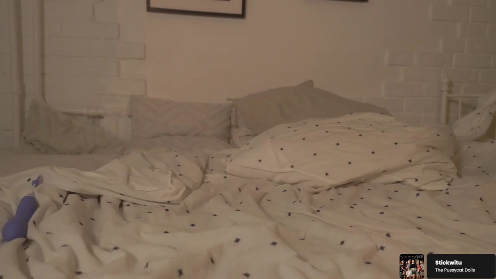 Gallery image thumbnail from GoodVibes's myfreecams stream on, 05/22/2026, 24:43 image 12 of 20