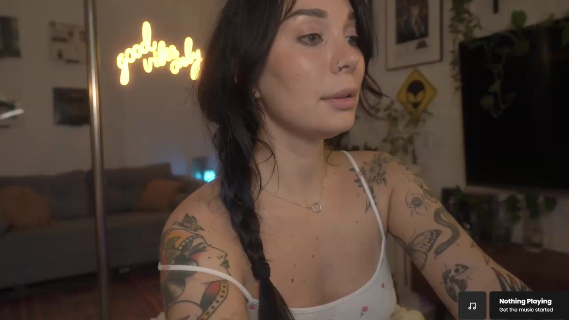 Gallery image thumbnail from GoodVibes's myfreecams stream on, 05/23/2026, 02:15 image 16 of 20