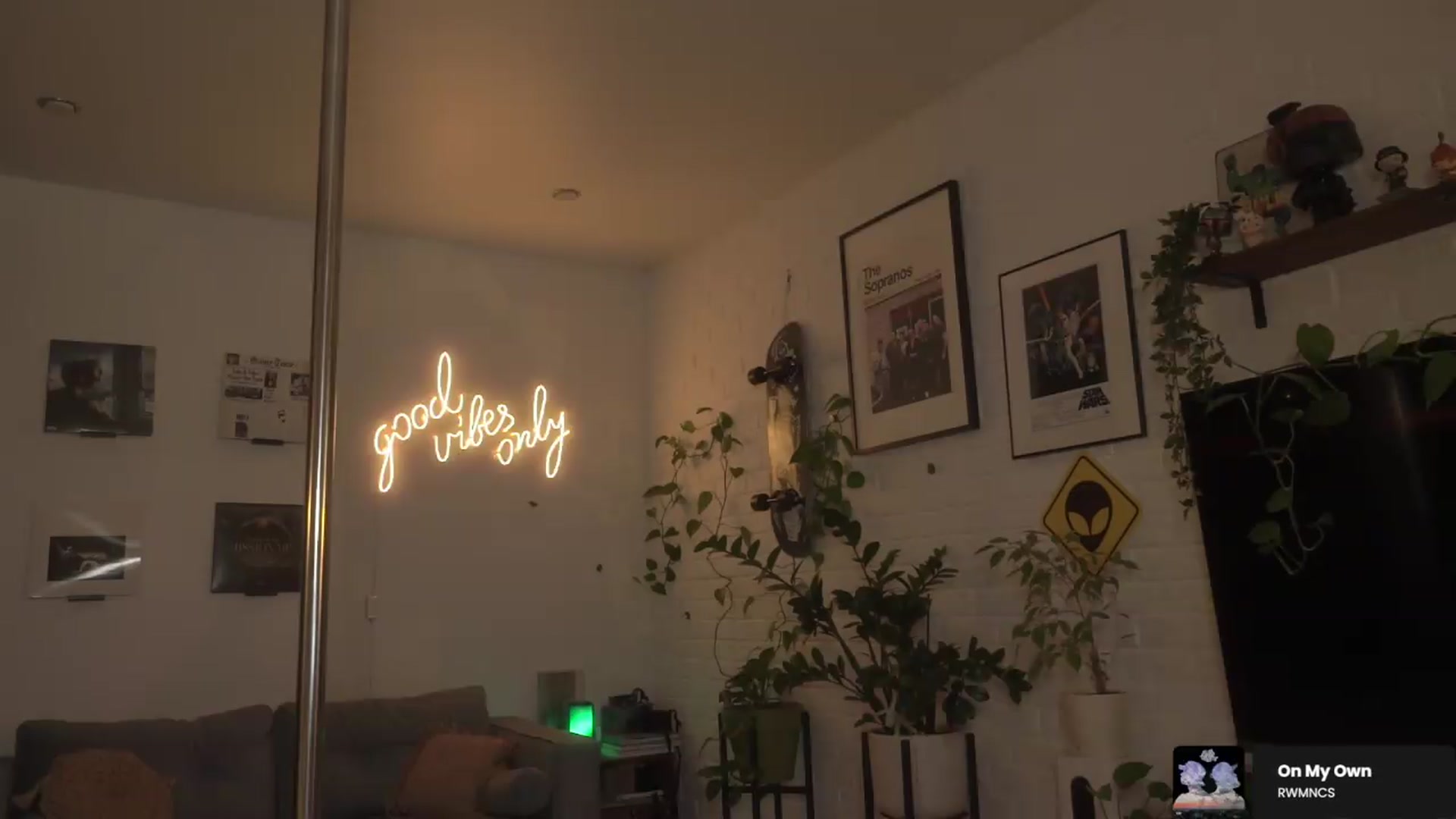Gallery image thumbnail from GoodVibes's myfreecams stream on, 05/23/2026, 02:15 image 11 of 20