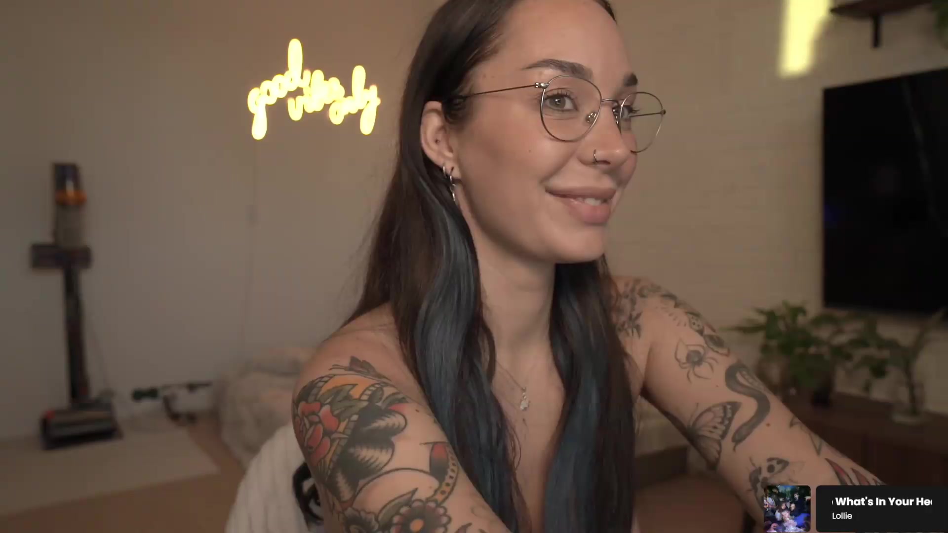 Gallery image thumbnail from GoodVibes's myfreecams stream on, 06/28/2026, 01:36 image 19 of 20