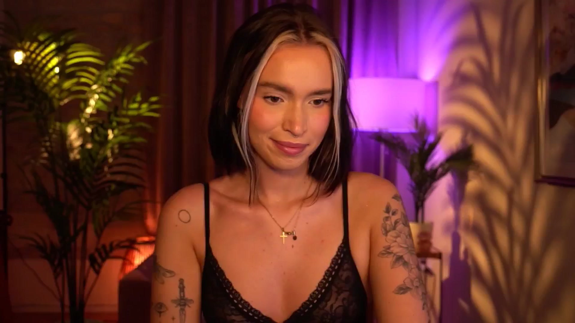 Gallery image thumbnail from Good_Choice's myfreecams stream on, 06/20/2024, 23:14 image 7 of 20