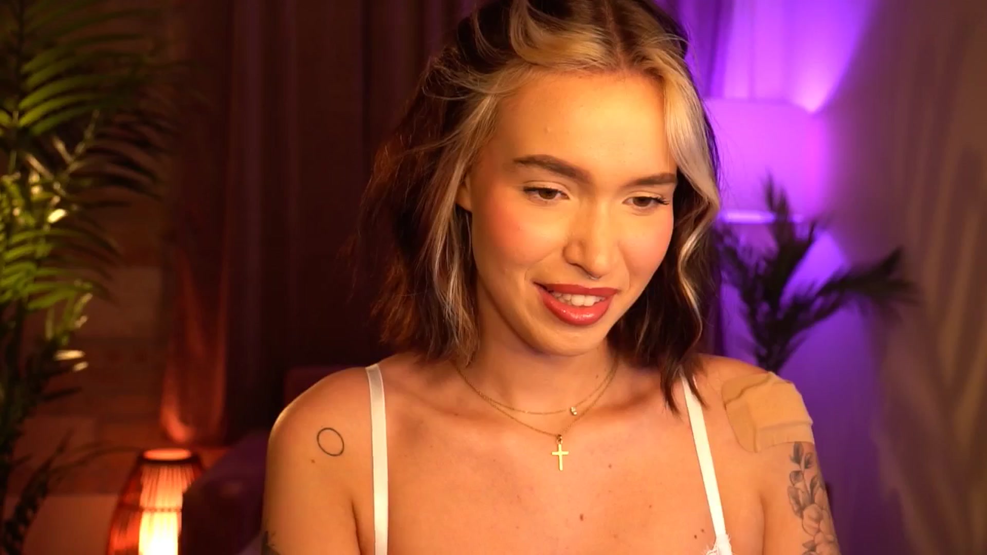 Gallery image thumbnail from Good_Choice's myfreecams stream on, 06/23/2024, 10:15 image 17 of 20