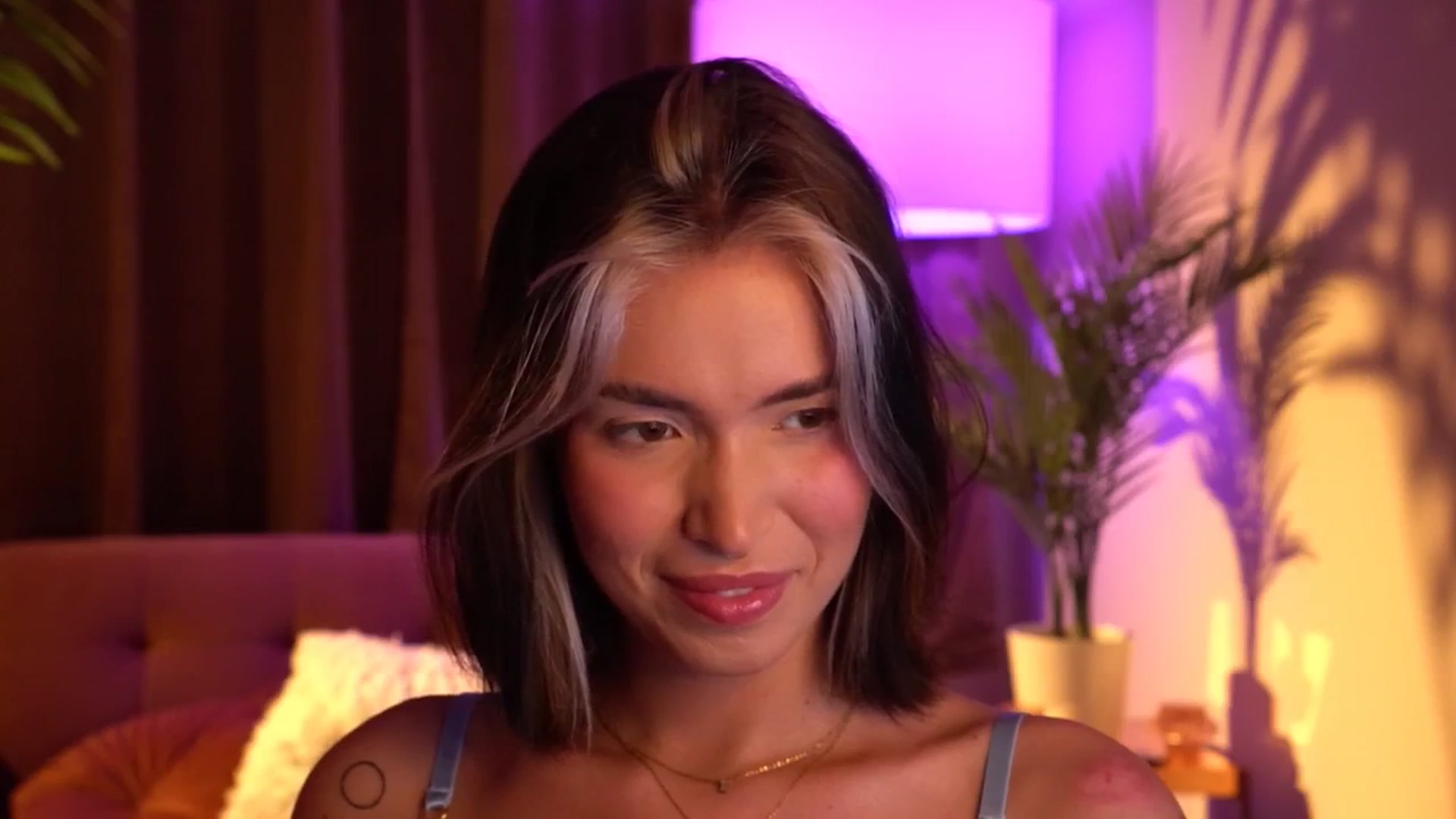 Gallery image thumbnail from Good_Choice's myfreecams stream on, 07/07/2024, 17:04 image 14 of 20
