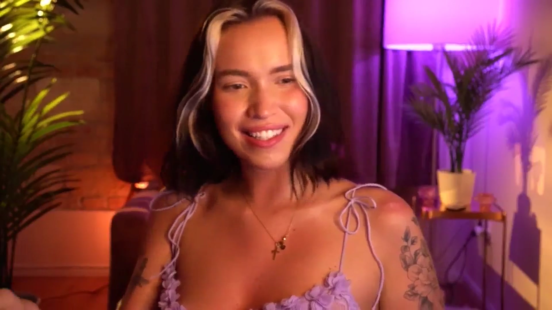 Gallery image thumbnail from Good_Choice's myfreecams stream on, 07/15/2024, 14:50 image 12 of 20