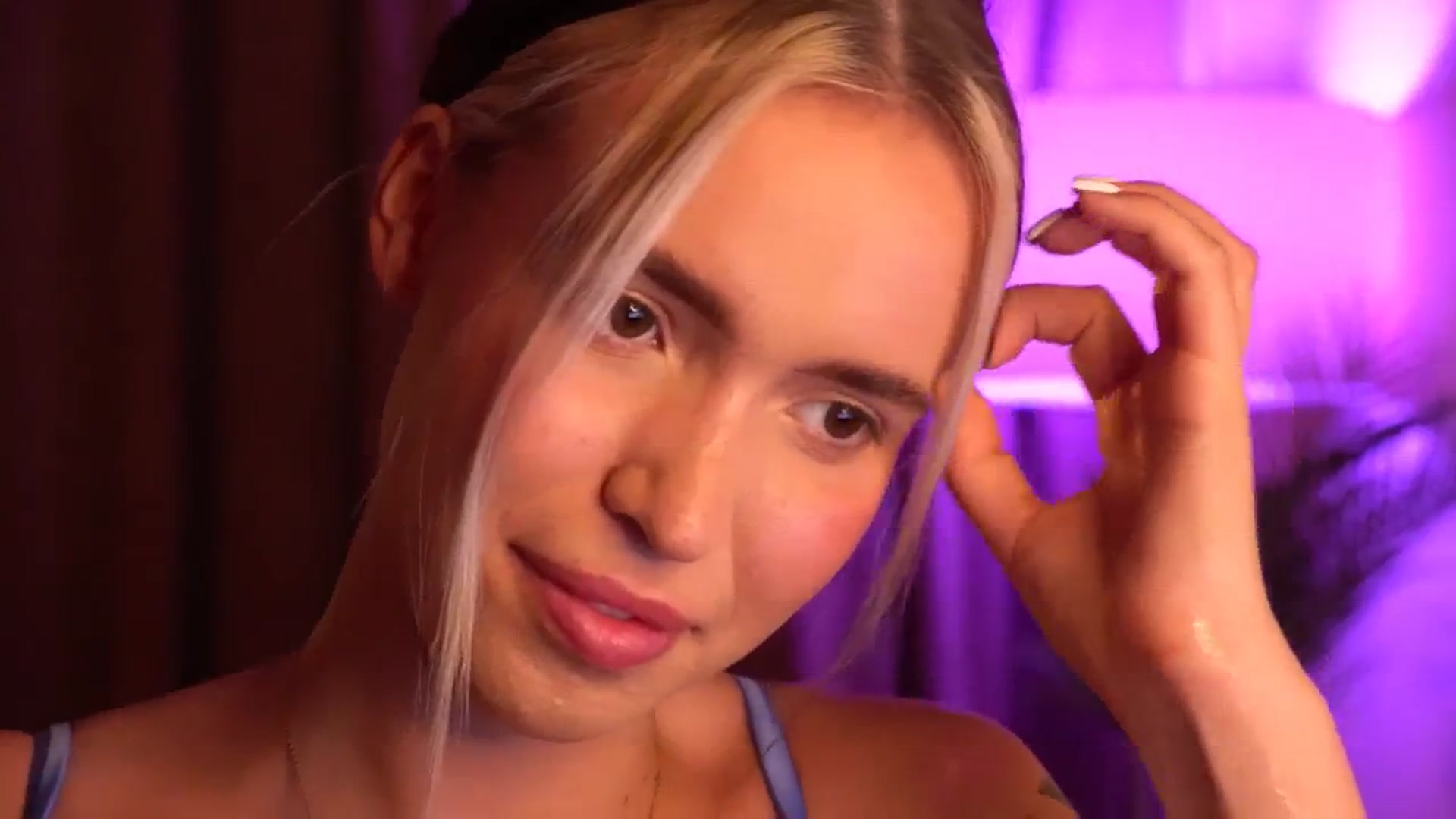 Gallery image thumbnail from Good_Choice's myfreecams stream on, 07/17/2024, 15:28 image 5 of 20