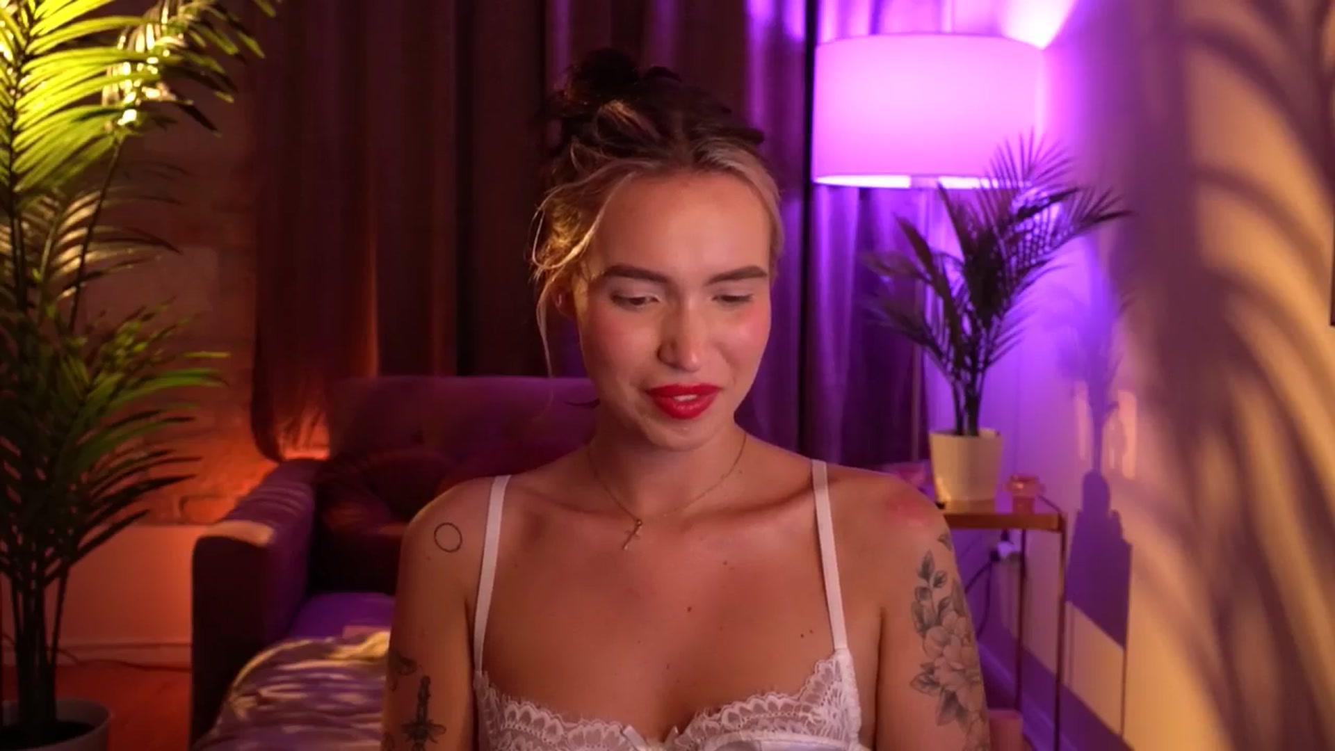 Gallery image thumbnail from Good_Choice's myfreecams stream on, 07/18/2024, 16:47 image 15 of 20