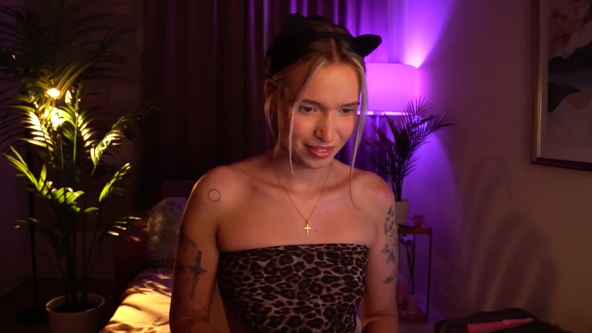 Gallery image thumbnail from Good_Choice's myfreecams stream on, 07/25/2024, 12:20 image 6 of 20