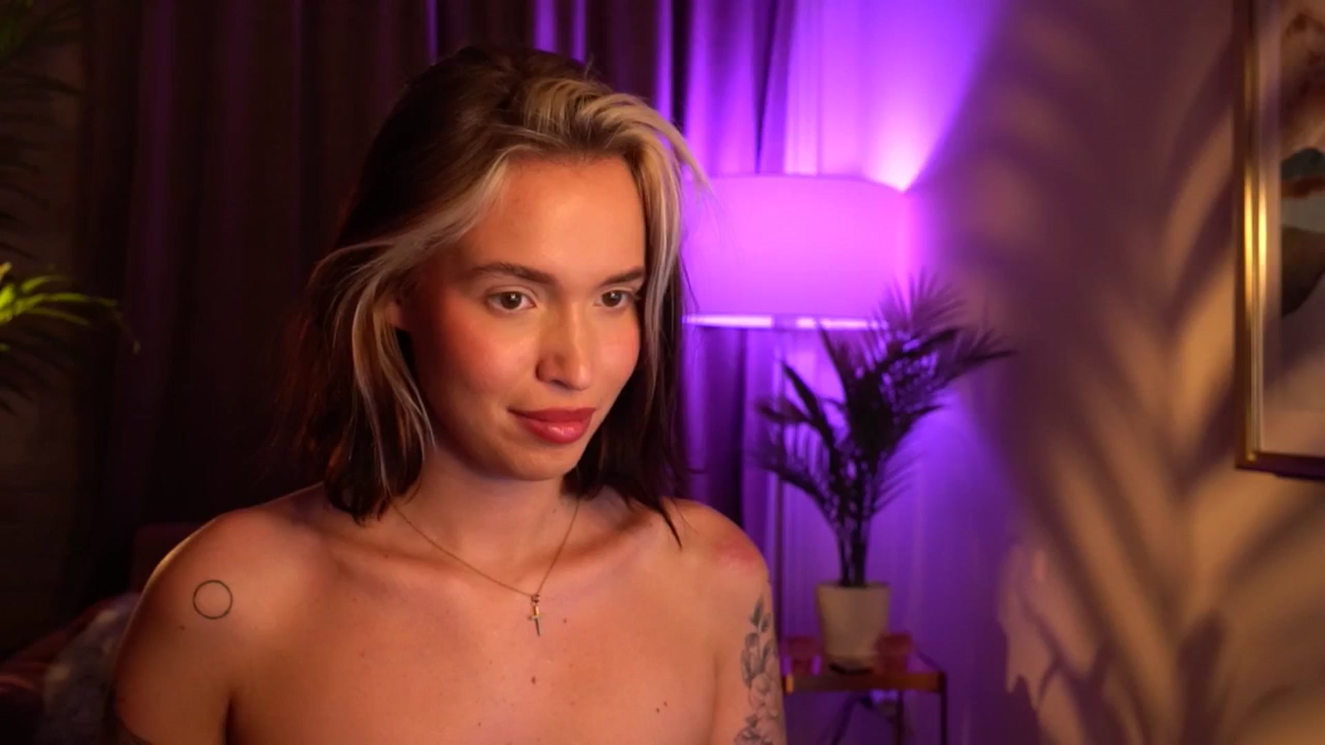 Gallery image thumbnail from Good_Choice's myfreecams stream on, 07/26/2024, 16:00 image 9 of 20